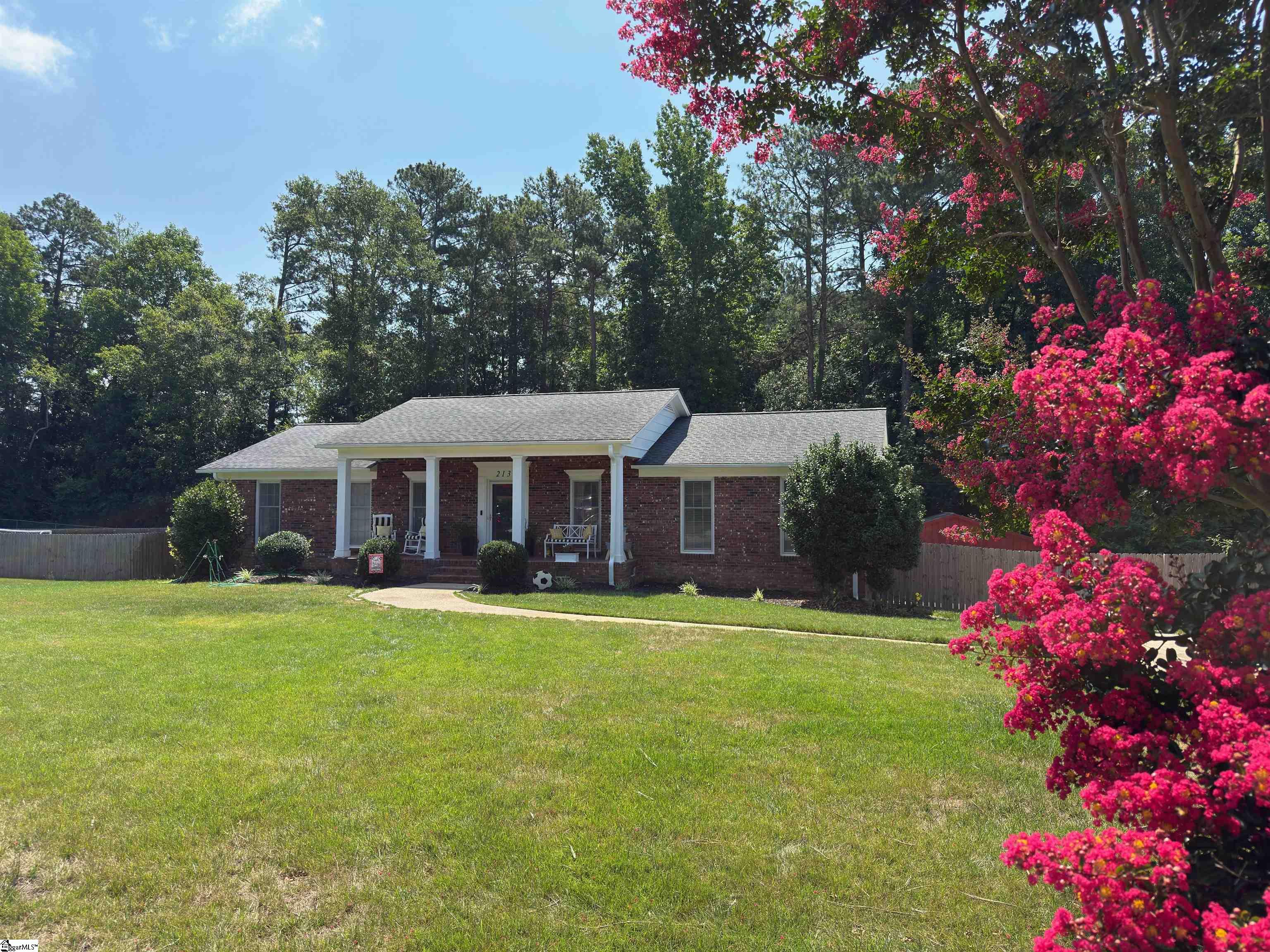 213 Briarwood Drive Property Photo 2