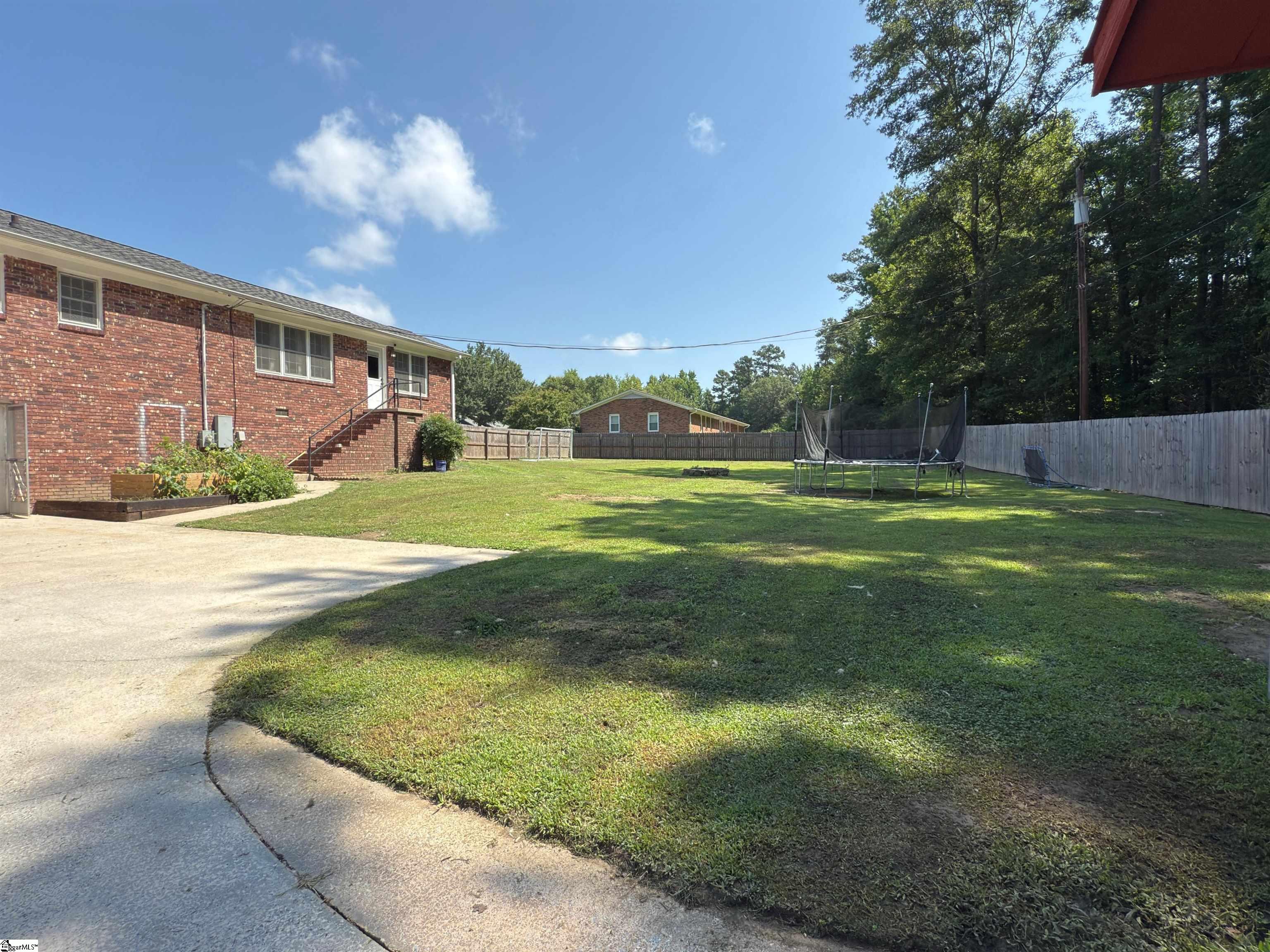 213 Briarwood Drive Property Photo 20