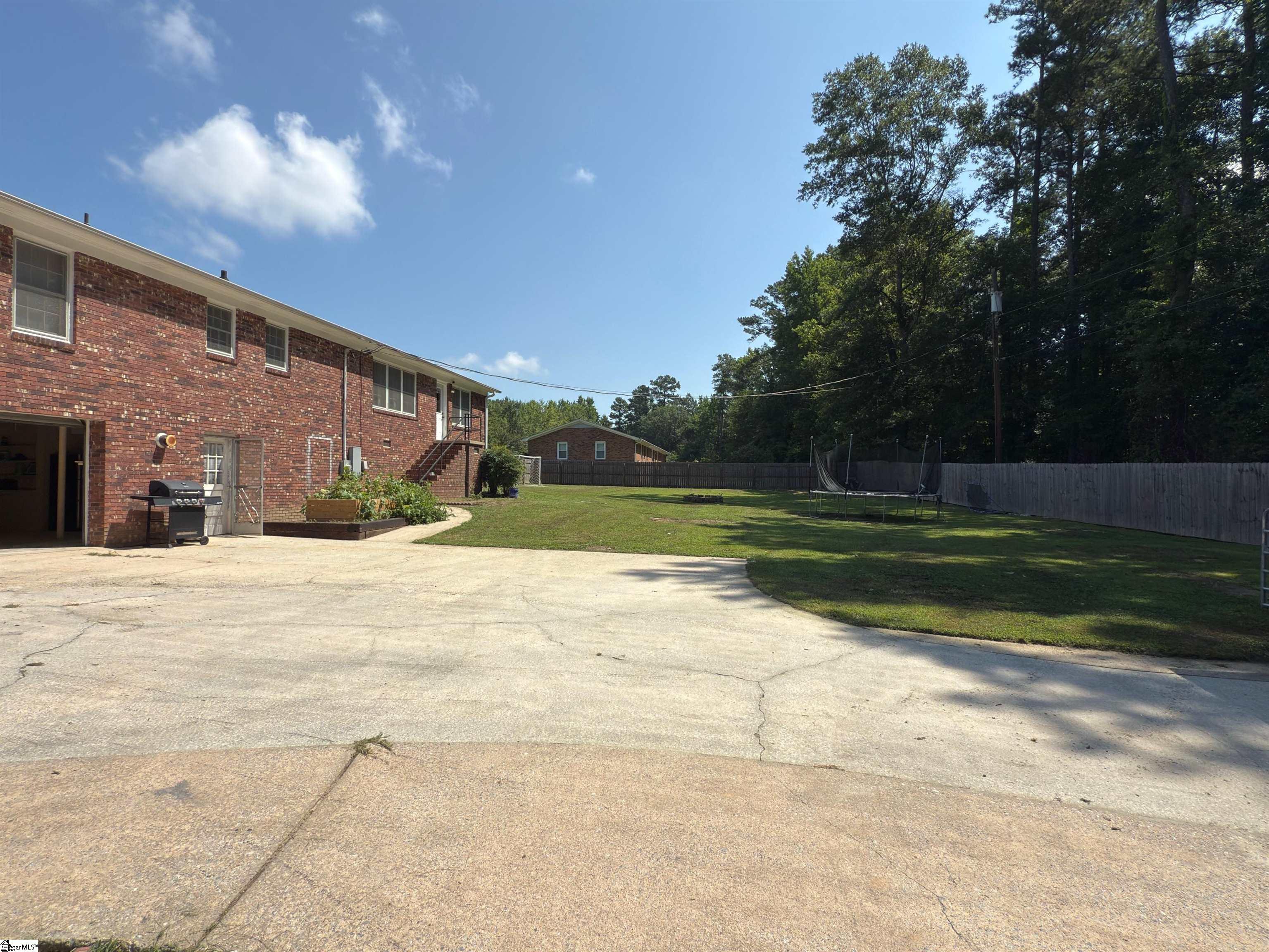 213 Briarwood Drive Property Photo 22