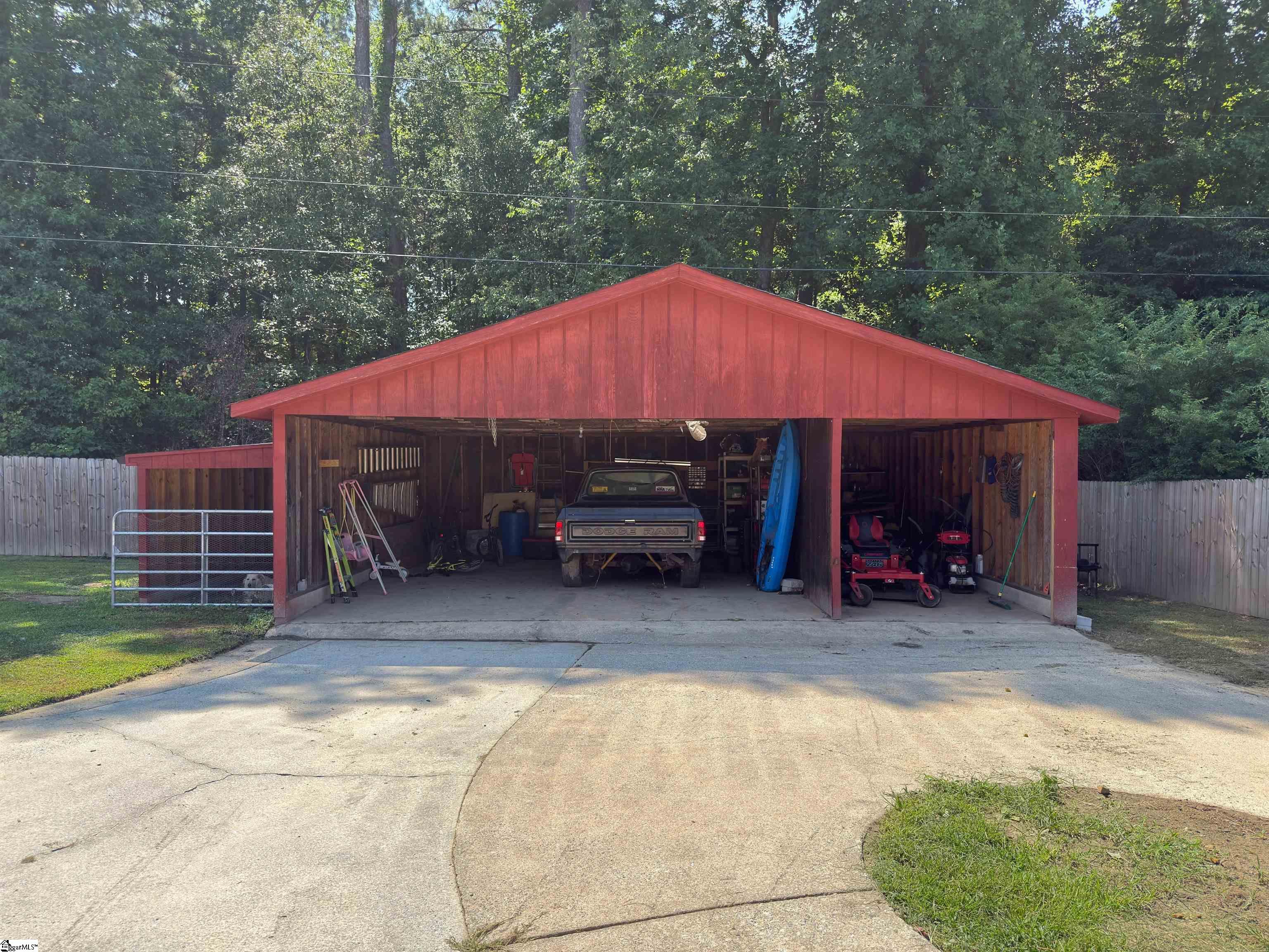 213 Briarwood Drive Property Photo 23