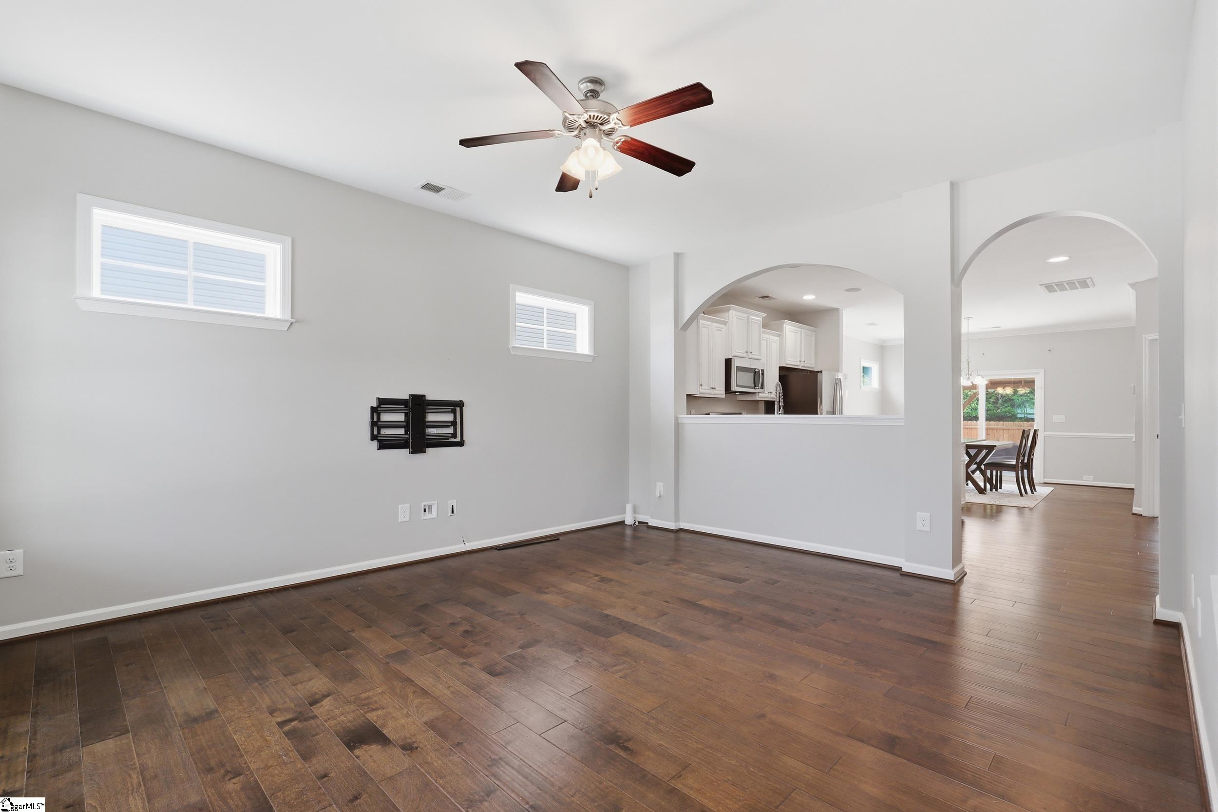 103 Chadmore Street Property Photo 5