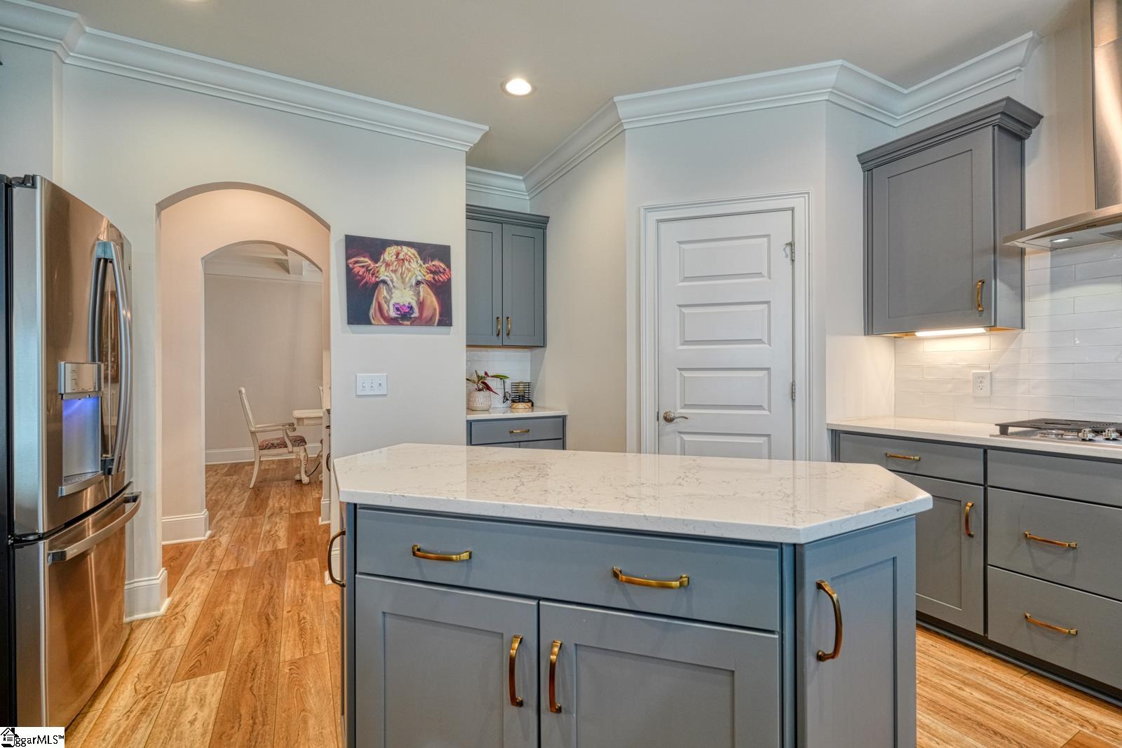 201 Tyrian Drive Property Photo 13