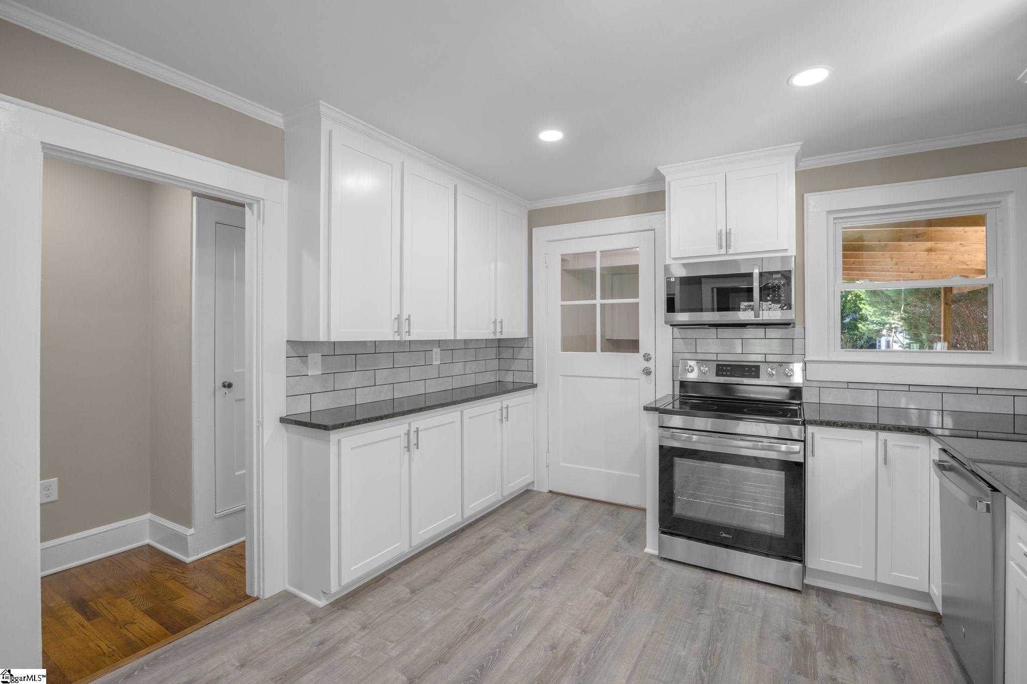 2609 East North Avenue Property Photo 18