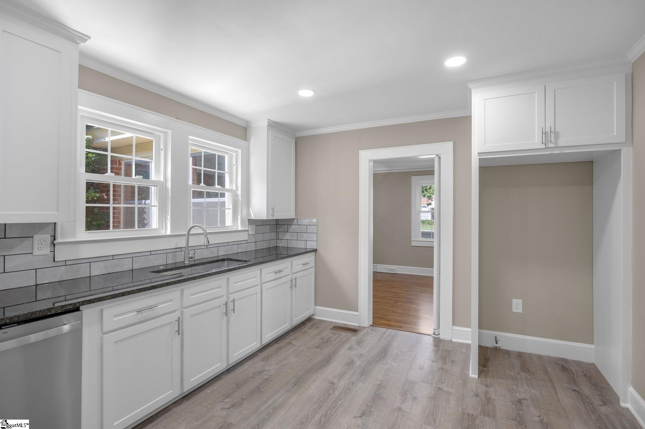 2609 East North Avenue Property Photo 19