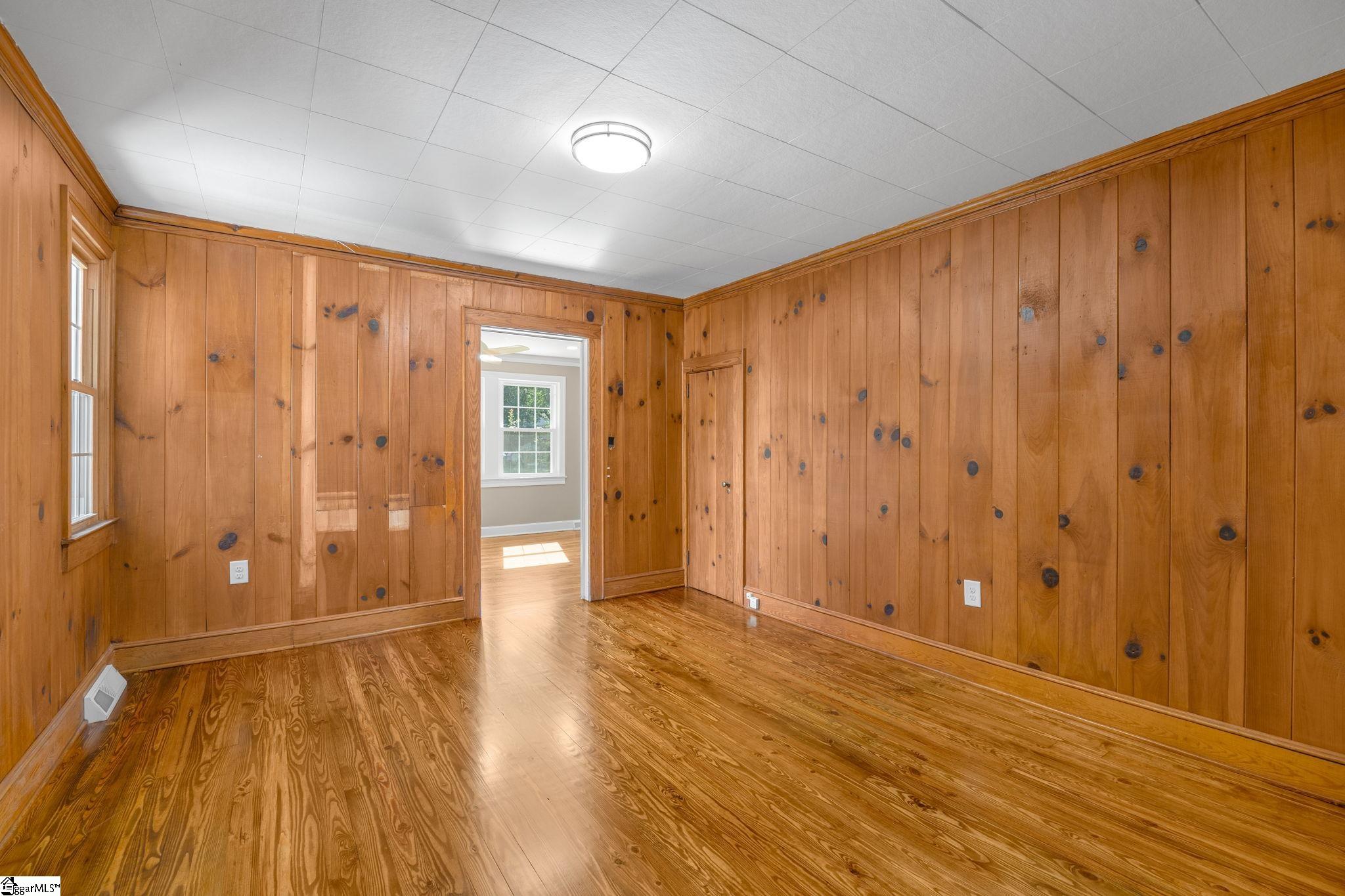 2609 East North Avenue Property Photo 21