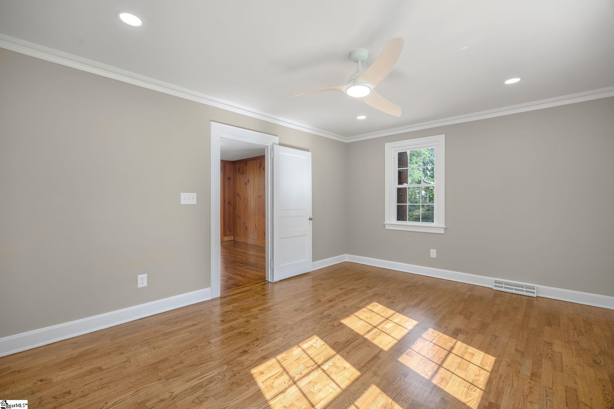 2609 East North Avenue Property Photo 24