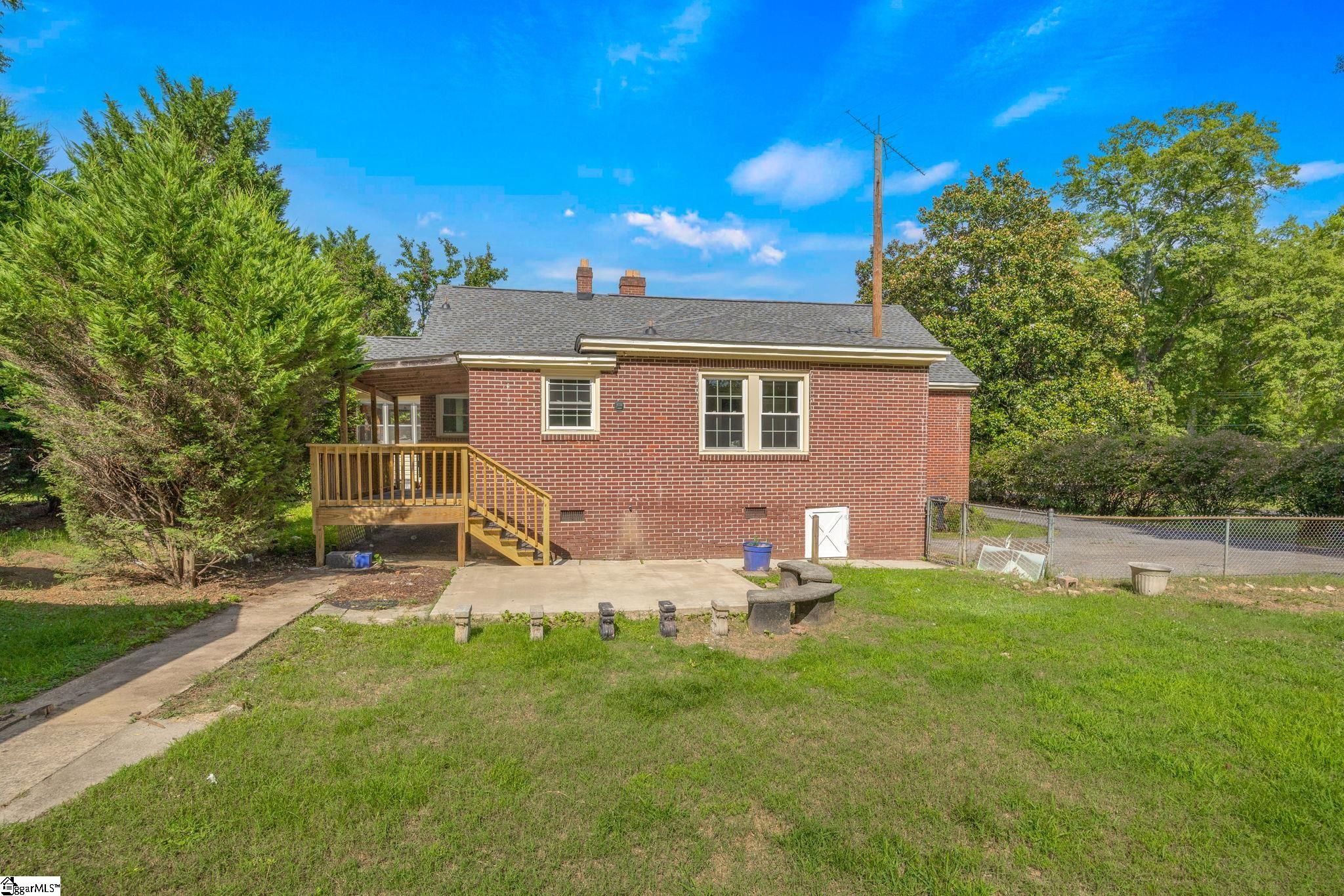 2609 East North Avenue Property Photo 38