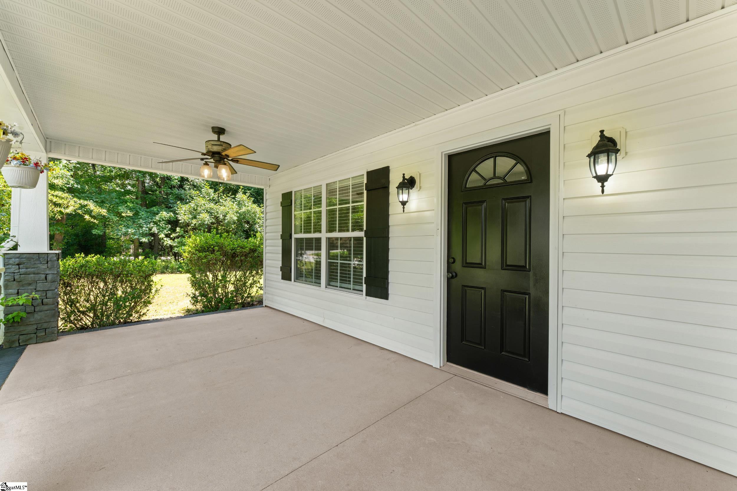 1 Sprouse Farm Way Property Photo 3
