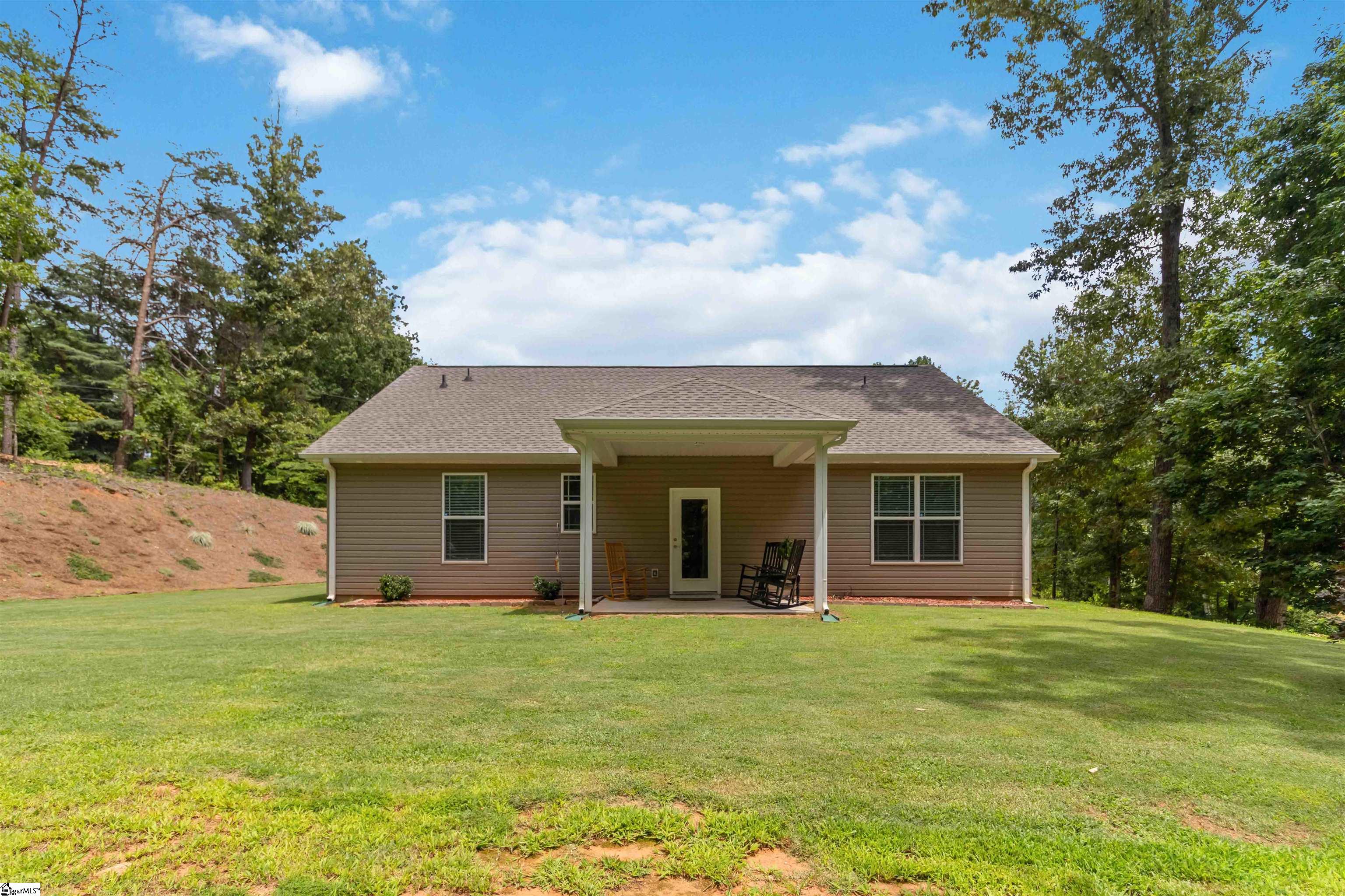 136 N Forest Circle Property Photo 8