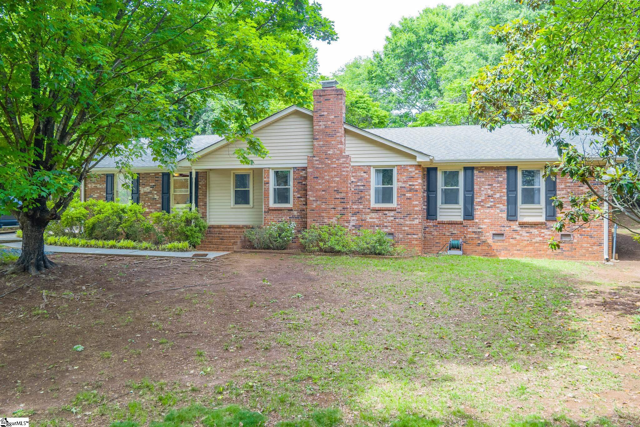 205 Southgate Circle Property Photo 1