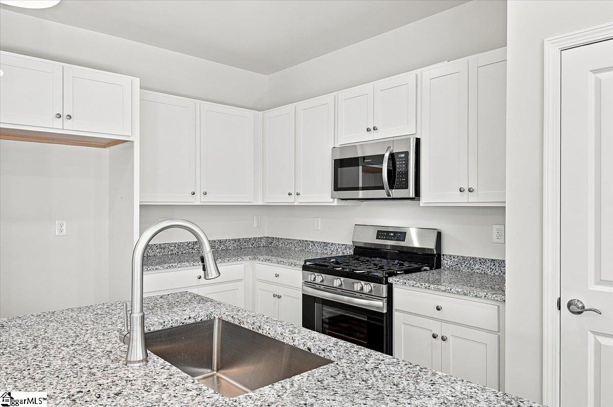 1219 Canterfield Place Property Photo 18