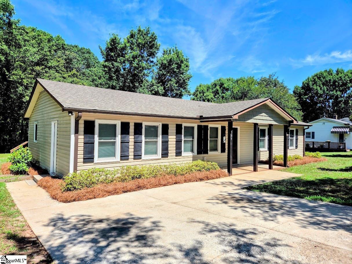 509 Elrod Road Property Photo 1