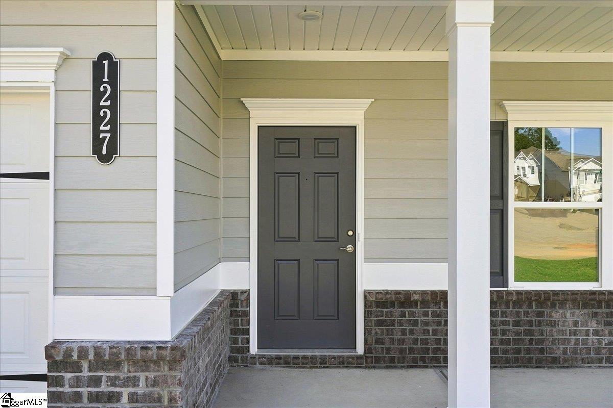 1227 Canterfield Place Property Photo 4