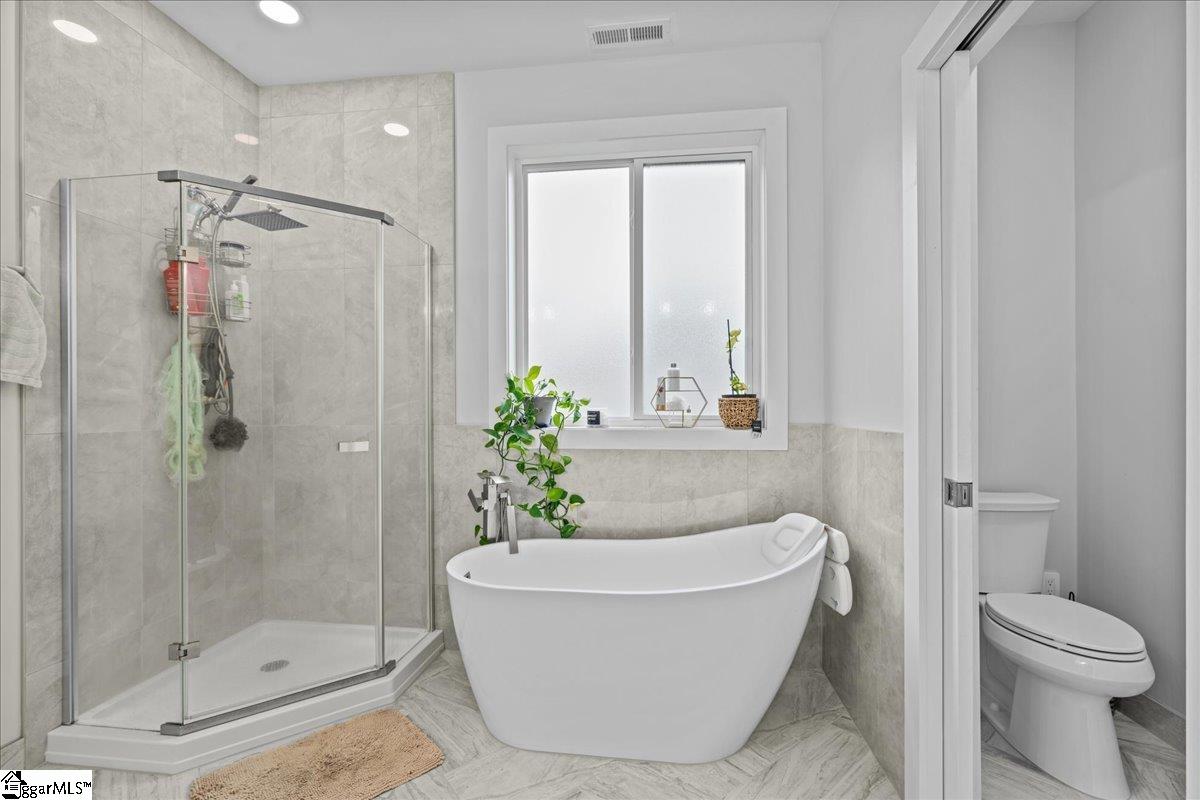 308 Pineridge Drive Property Photo 16