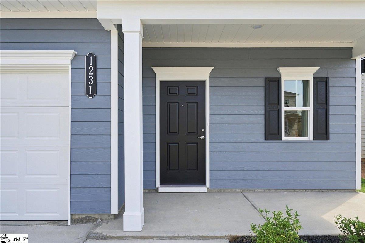 1231 Canterfield Place Property Photo 4
