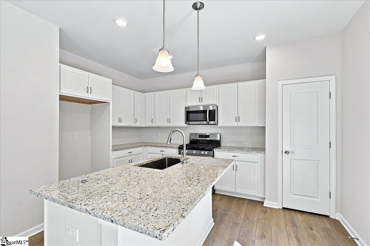 1231 Canterfield Place Property Photo 10