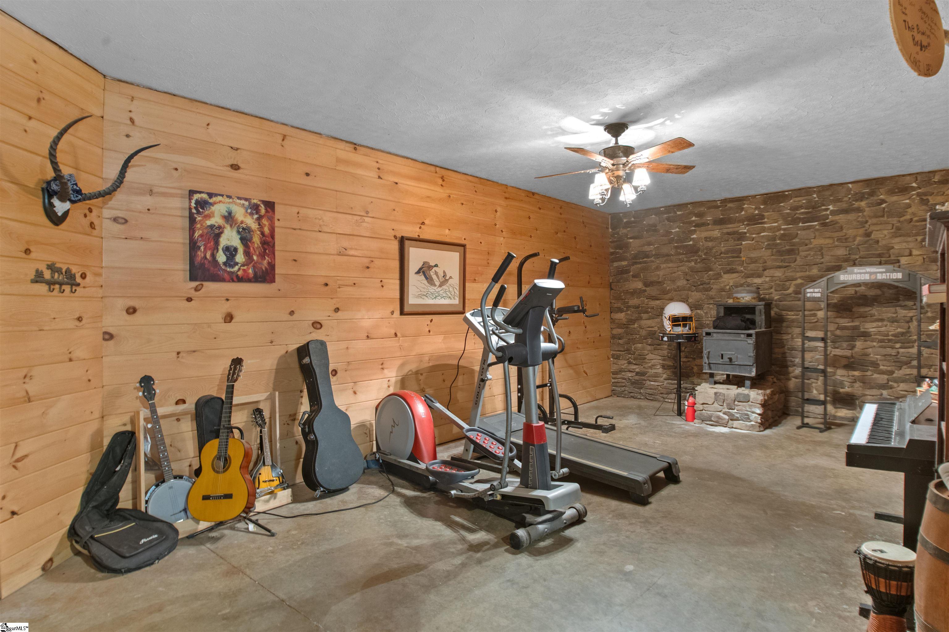 181 Crowe Creek Church Road Property Photo 7
