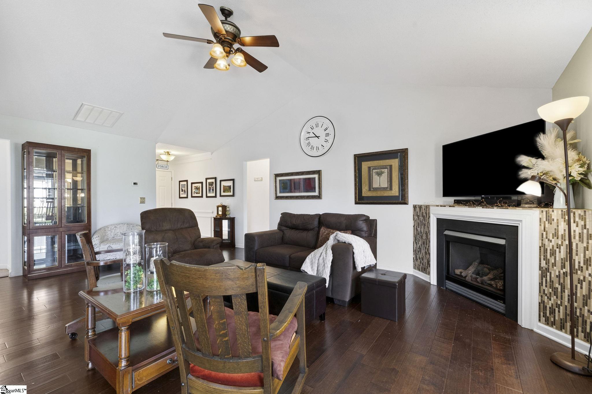 724 Golden Tanager Court Property Photo 6