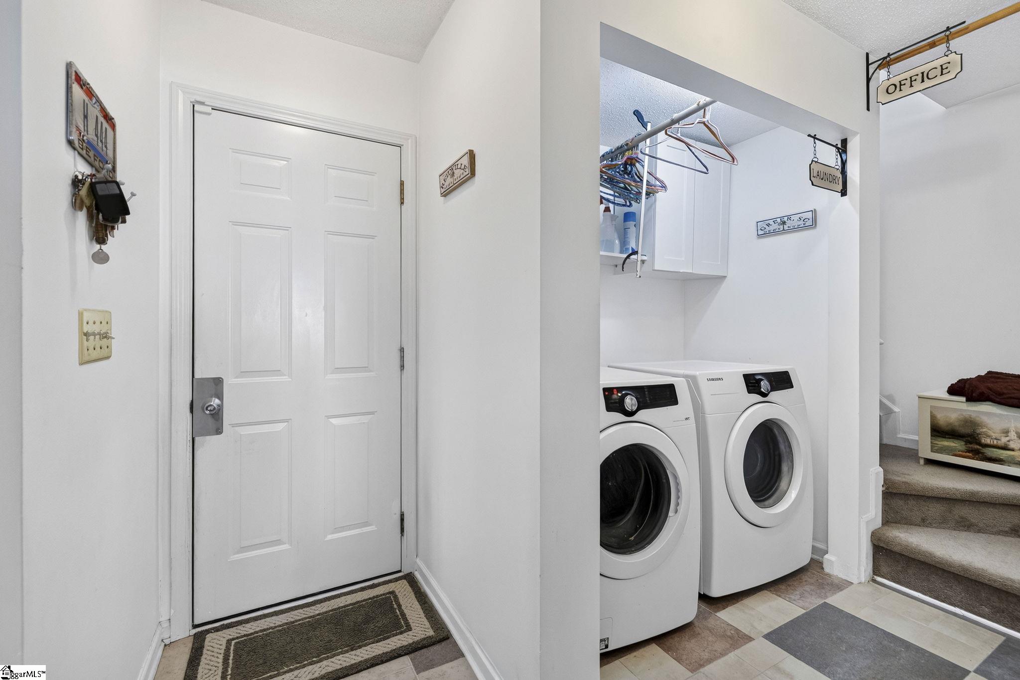 724 Golden Tanager Court Property Photo 13