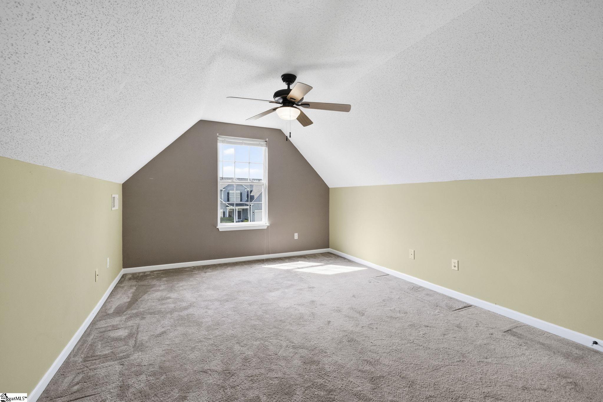 724 Golden Tanager Court Property Photo 18