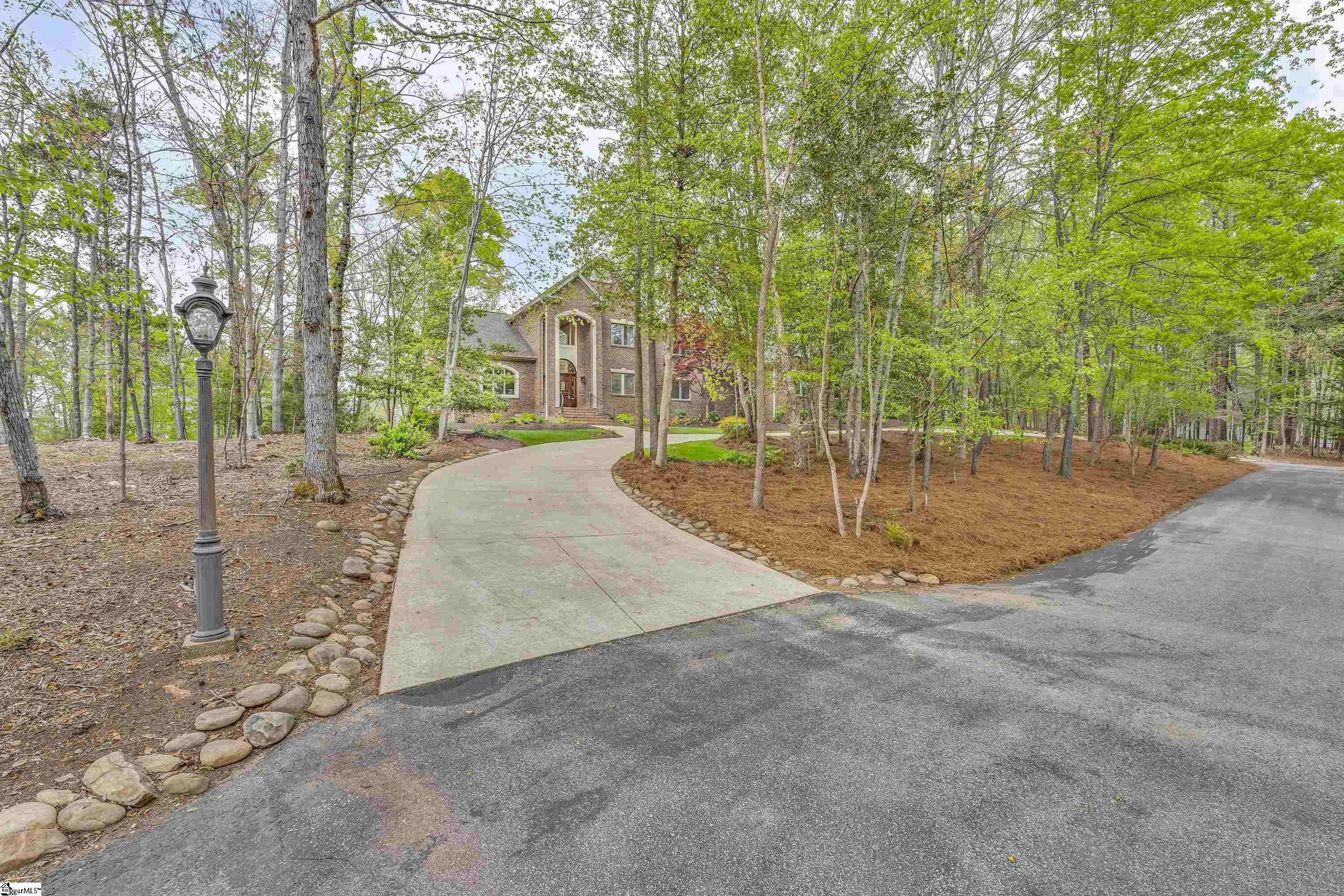 116 Sleepy Hollow Lane Property Photo 6