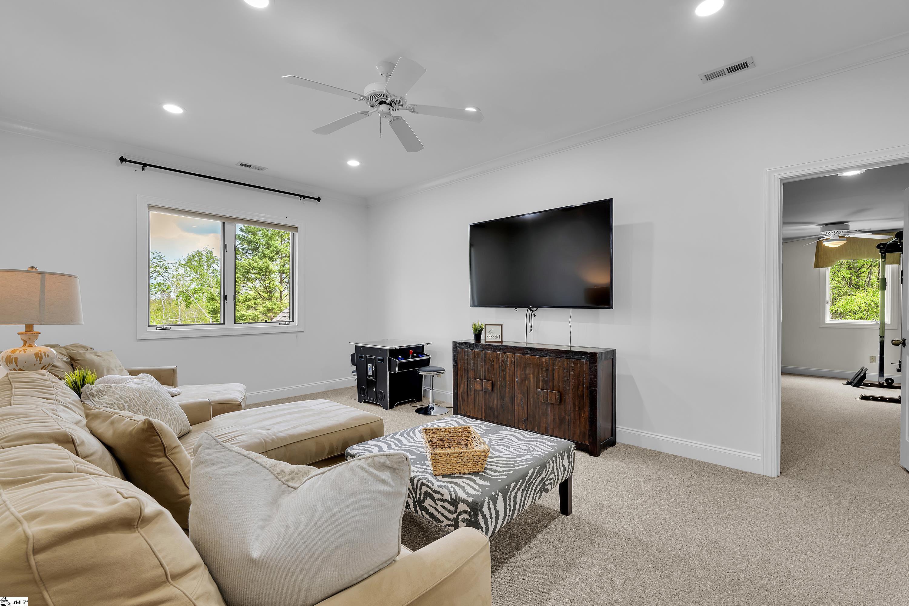 116 Sleepy Hollow Lane Property Photo 33