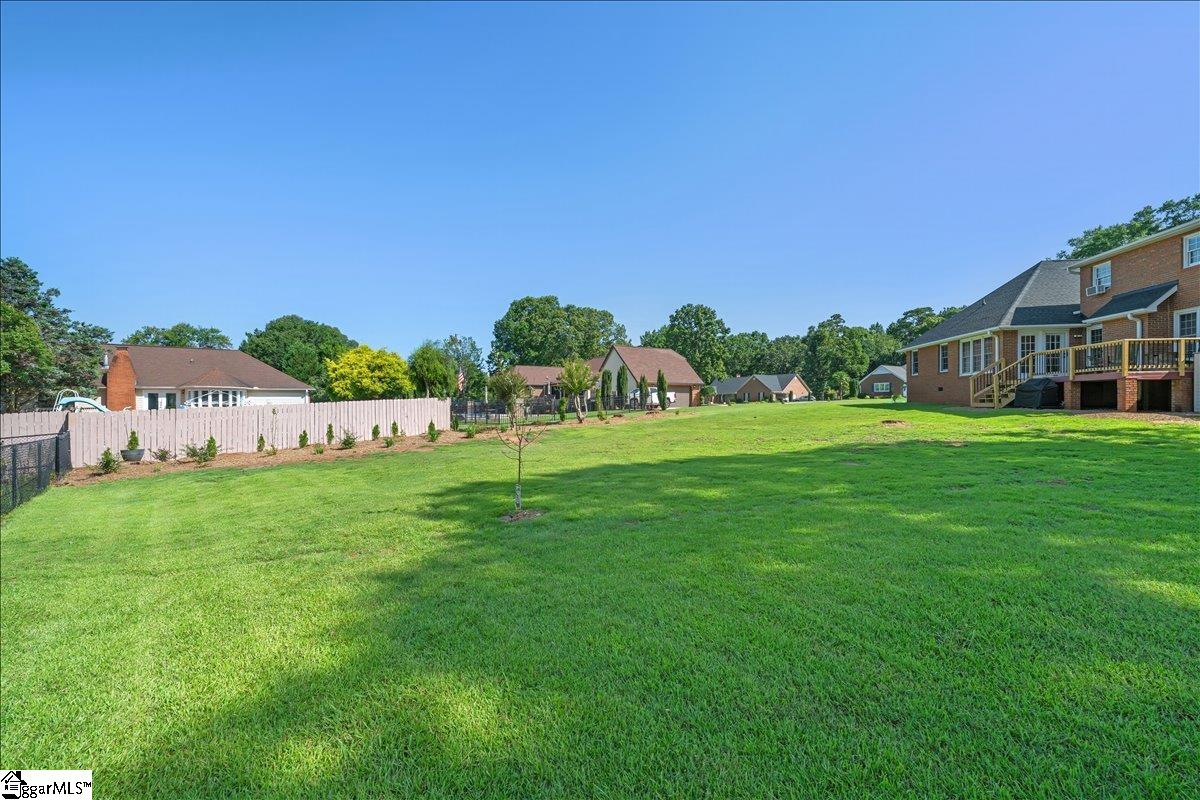 101 Brittany Park Property Photo 40