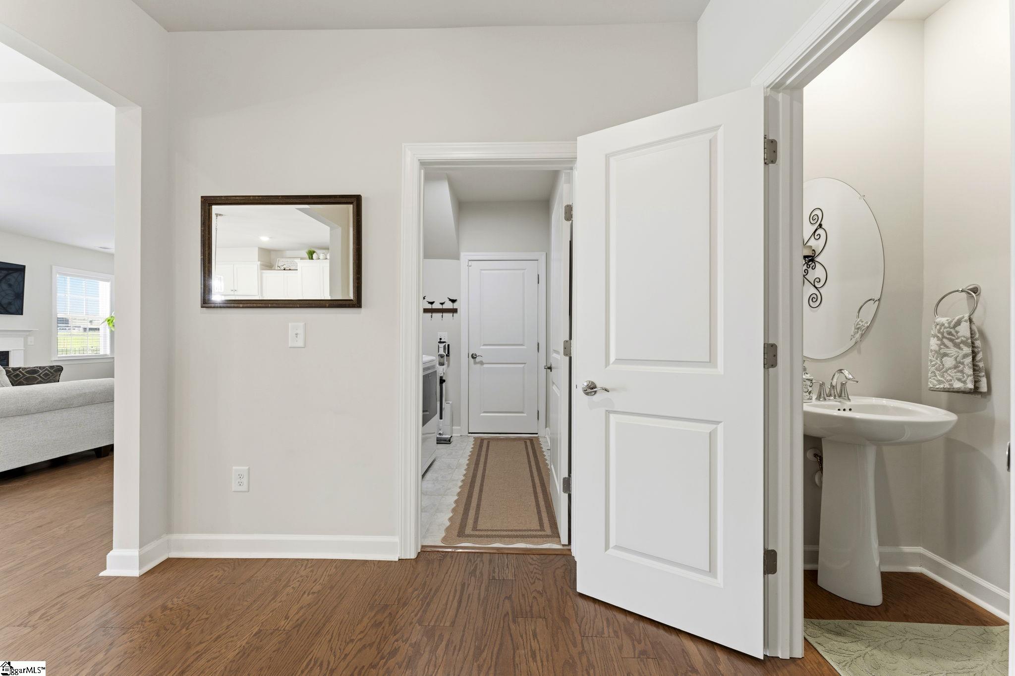 208 Isleview Place Property Photo 14