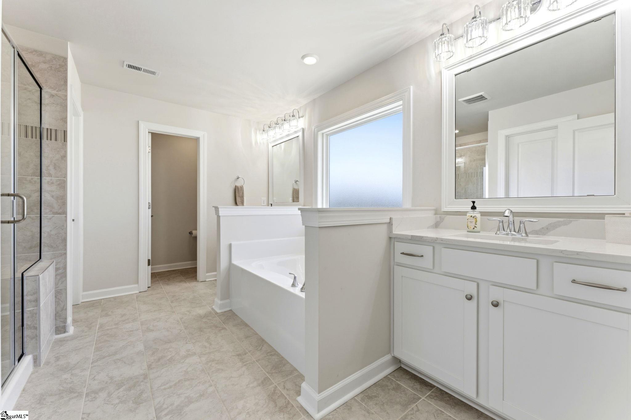 208 Isleview Place Property Photo 19