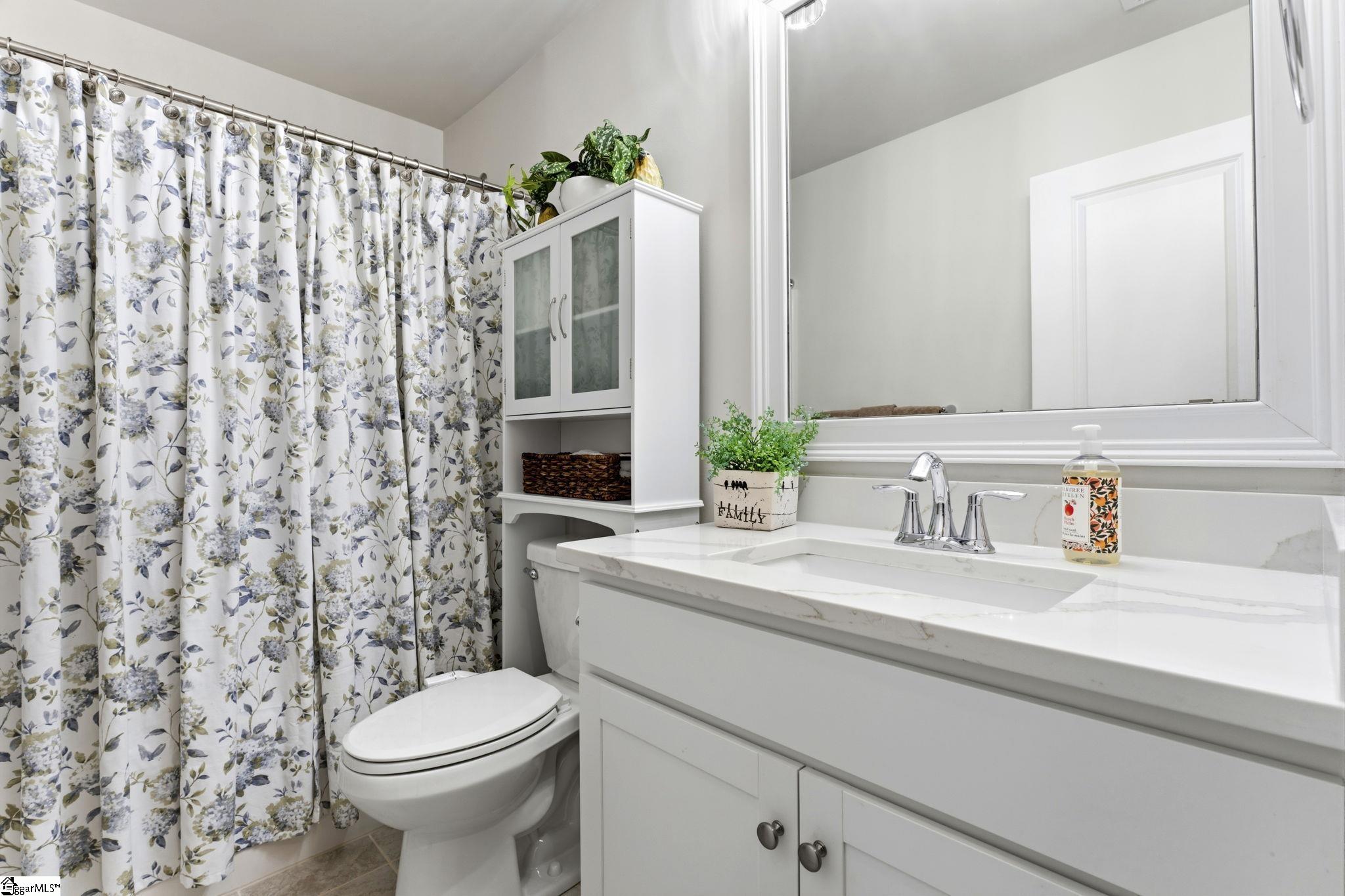 208 Isleview Place Property Photo 29