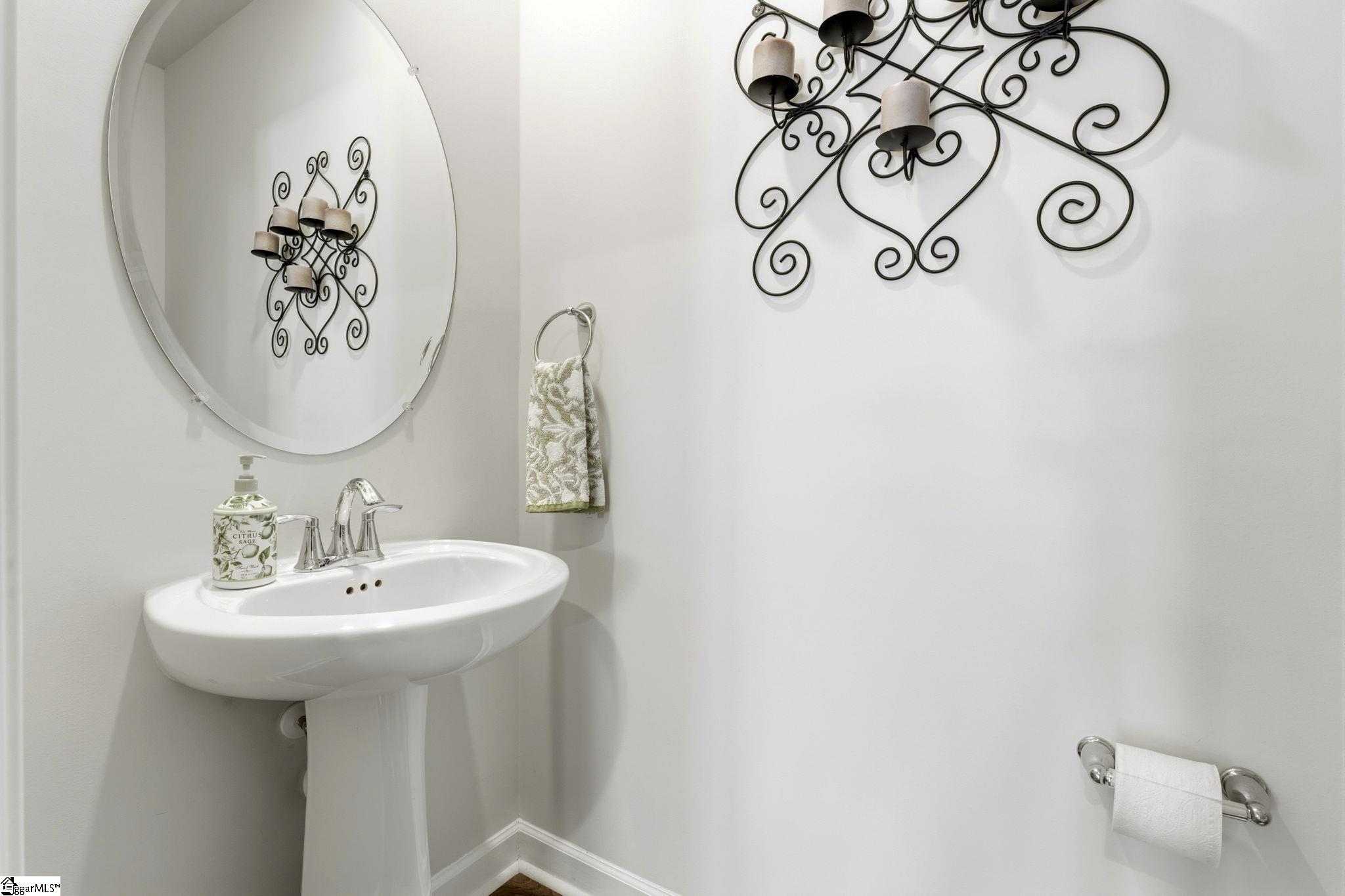 208 Isleview Place Property Photo 31
