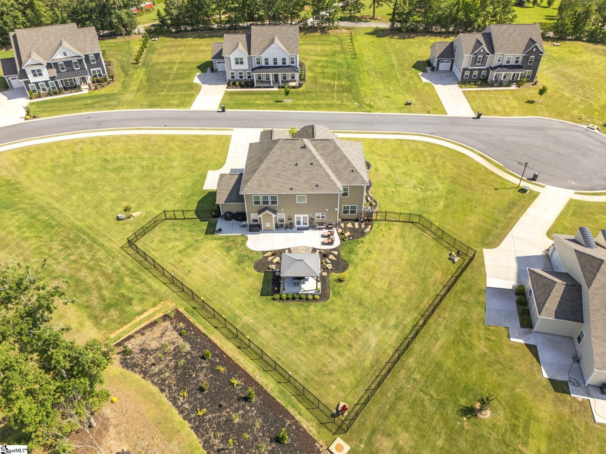 208 Isleview Place Property Photo 41