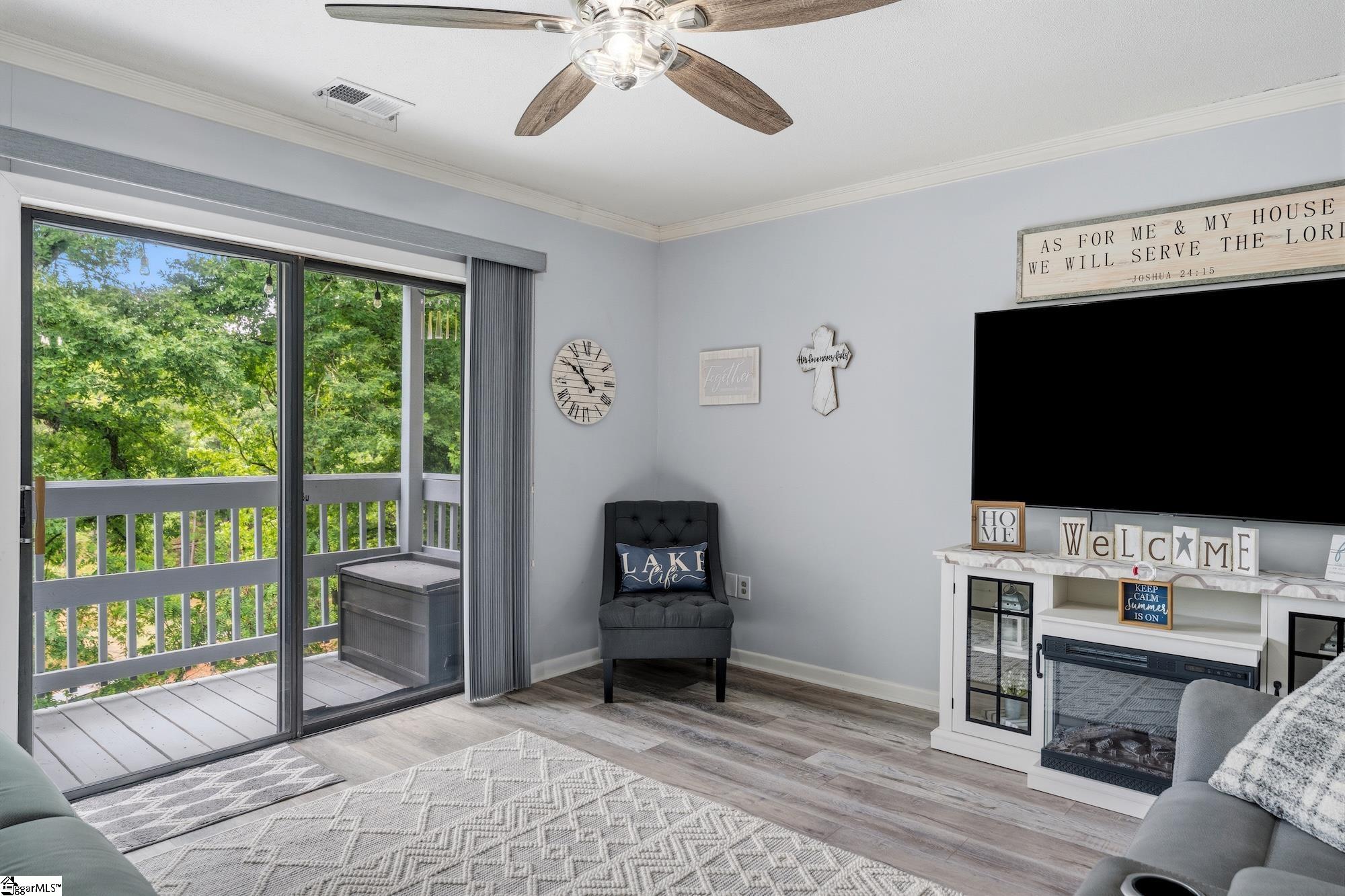 32 Harbor Gate Property Photo 10