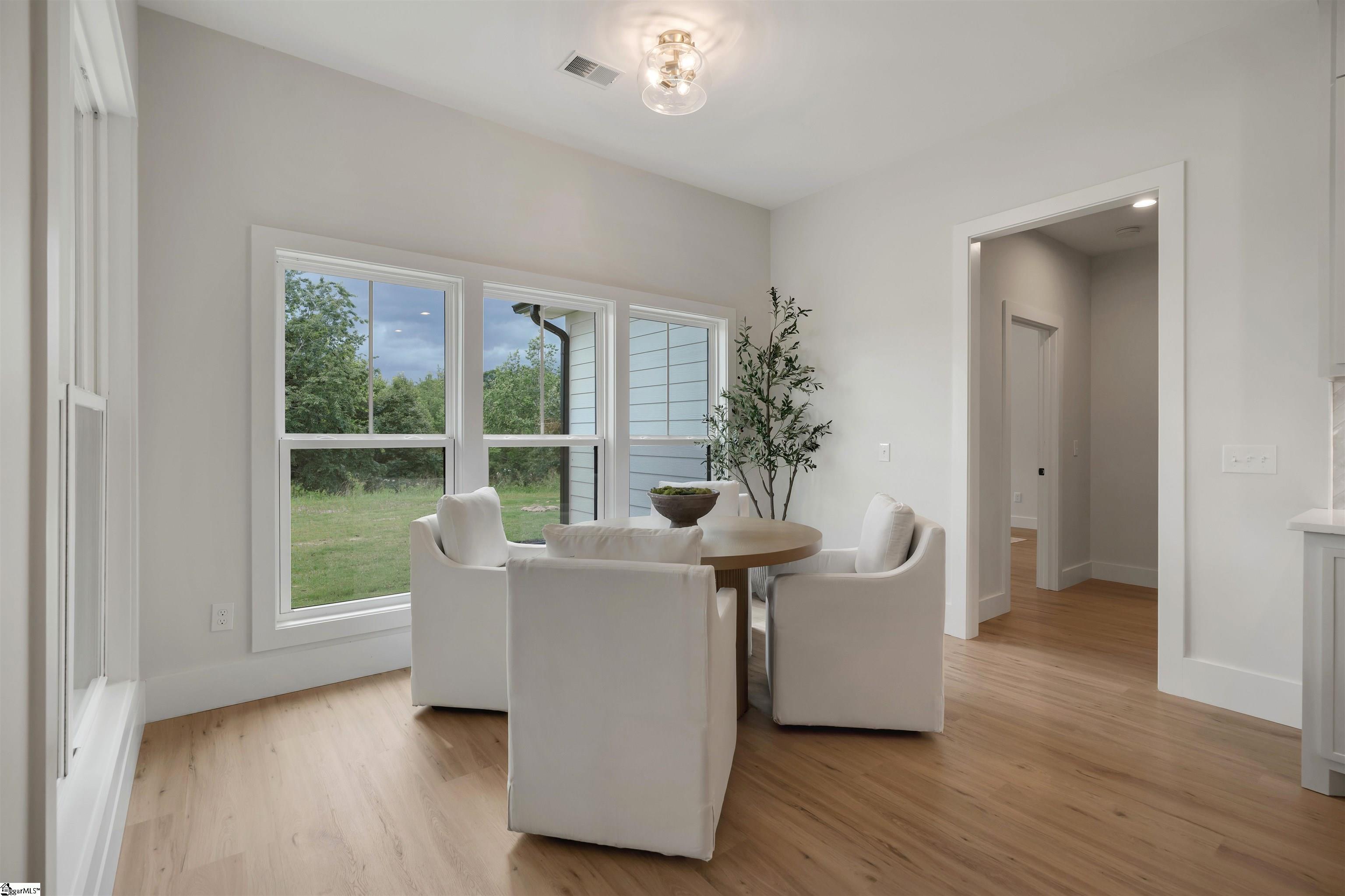 3364 Fairview Road Property Photo 16