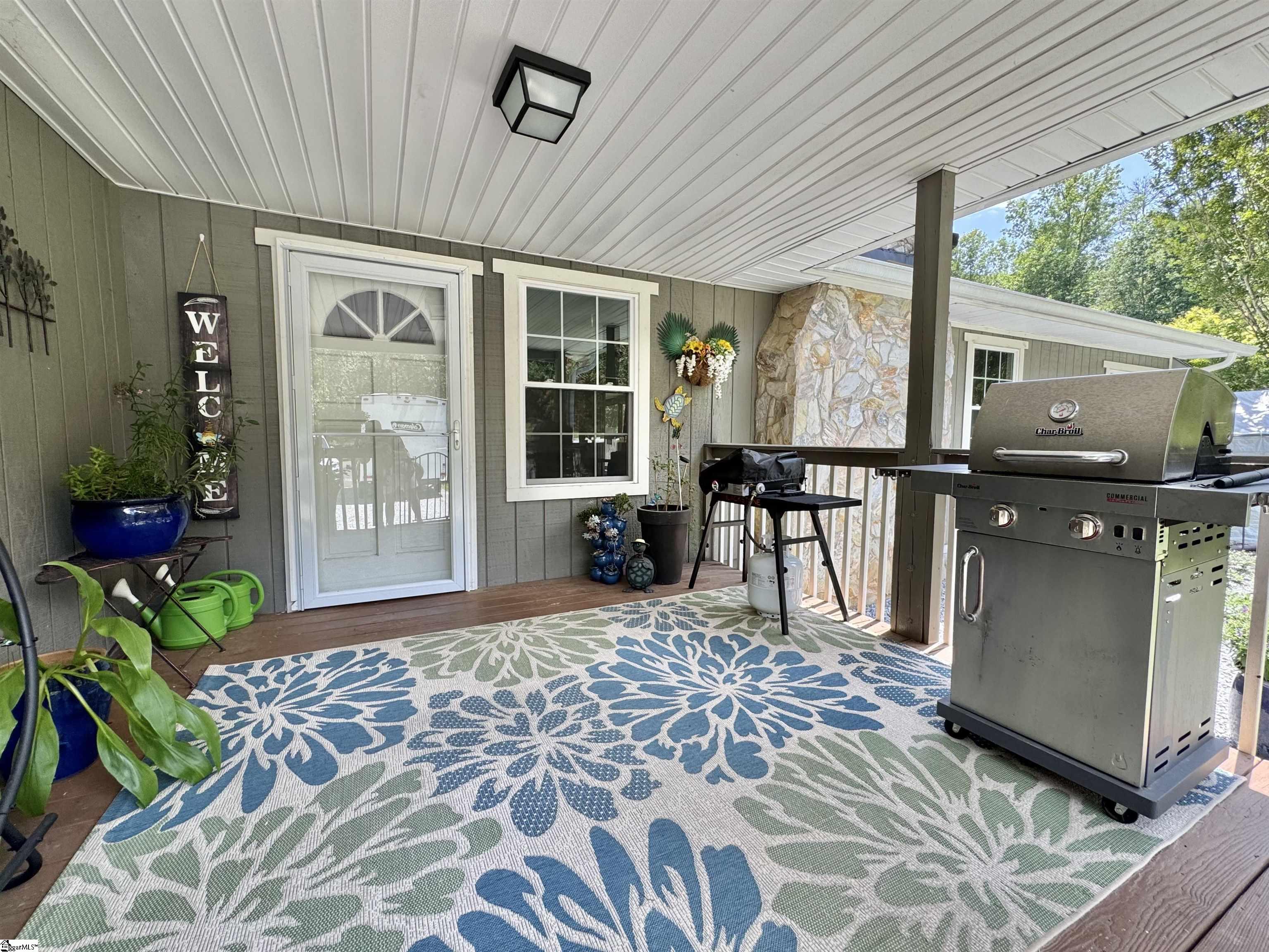 159 Country Creek Drive Property Photo 4
