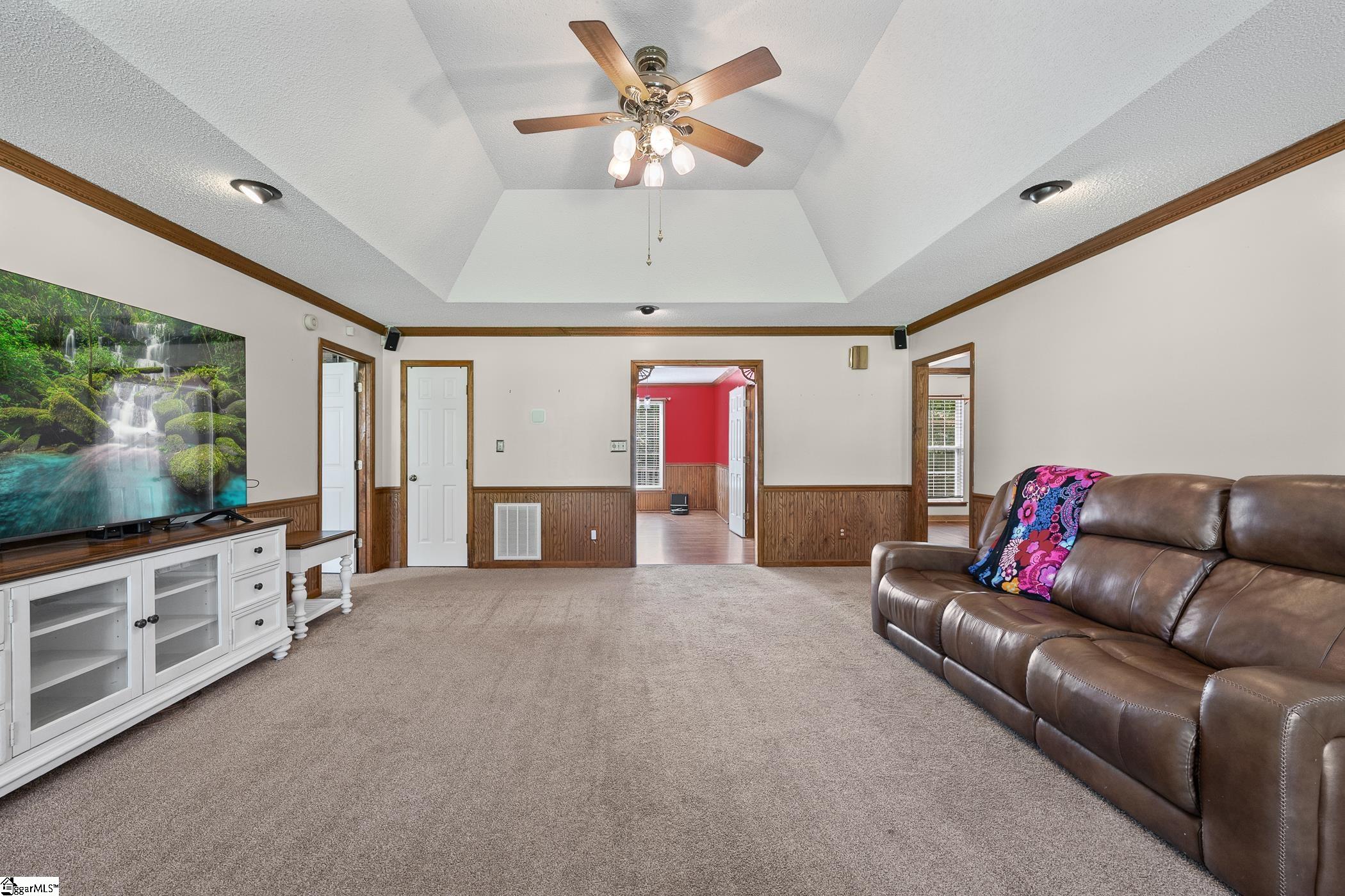 351 Knickerbocker Estate Drive Property Photo 7