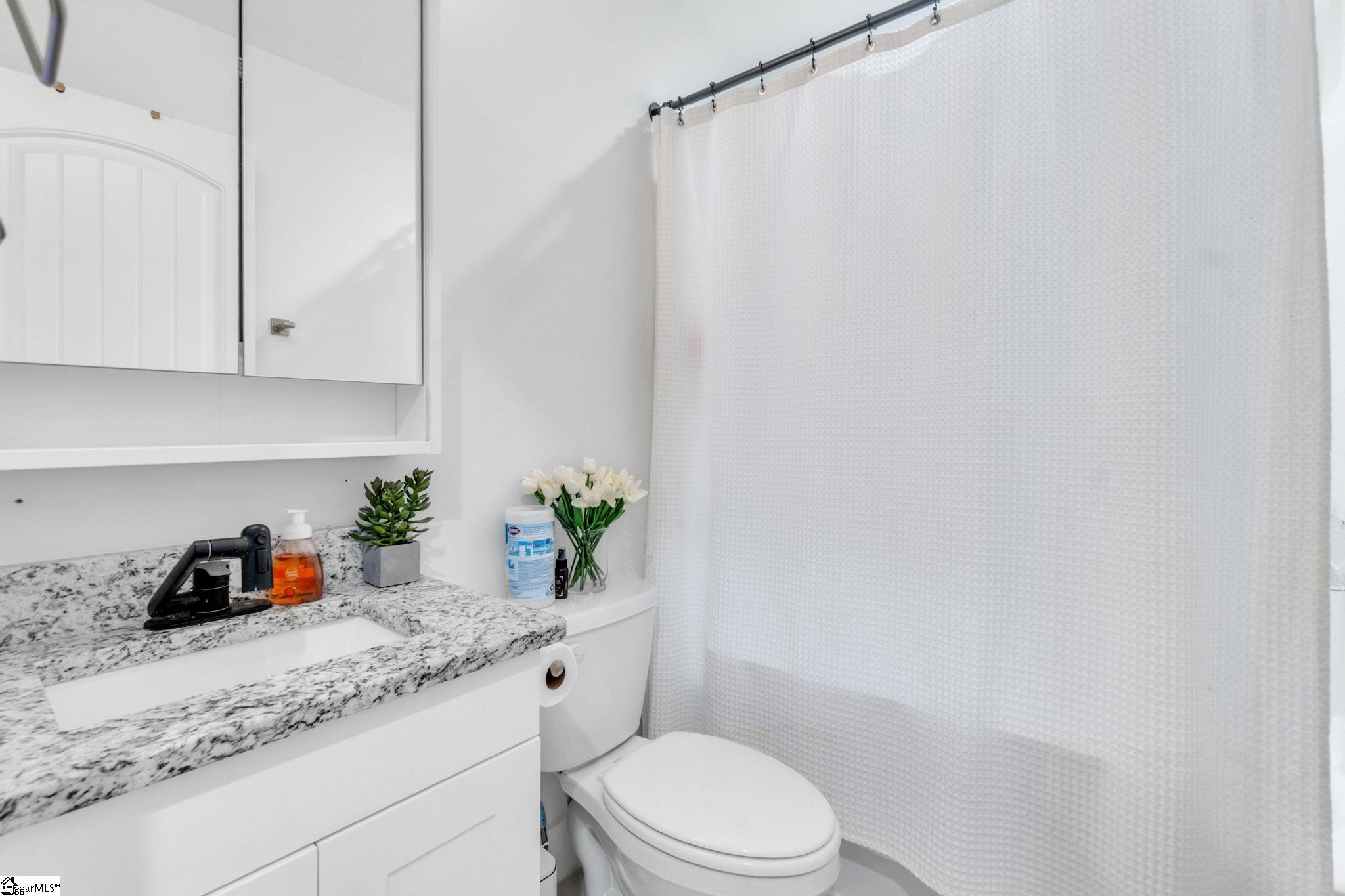 273 Lexington Street Property Photo 18