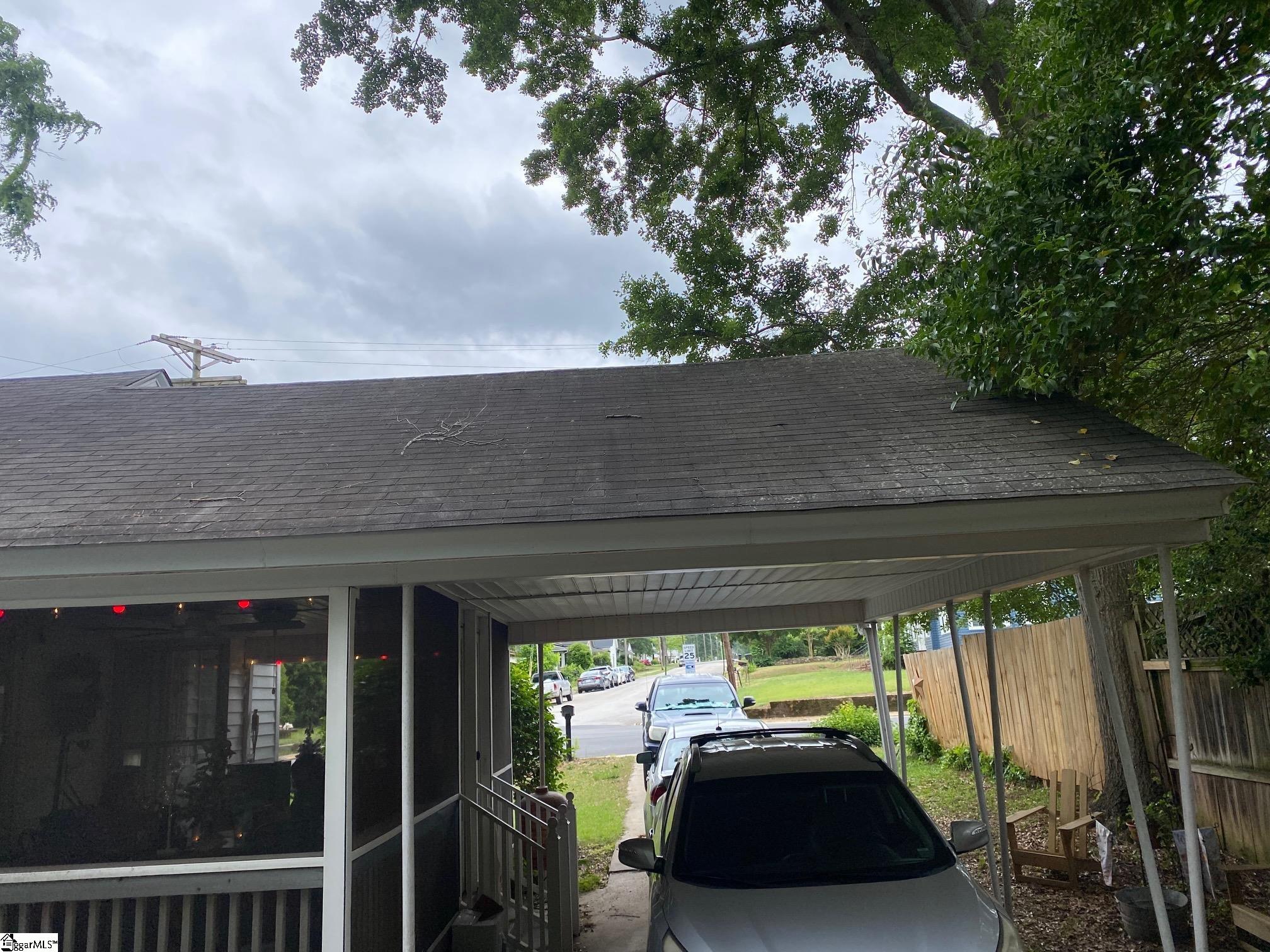 302 Jones Street Property Photo 4