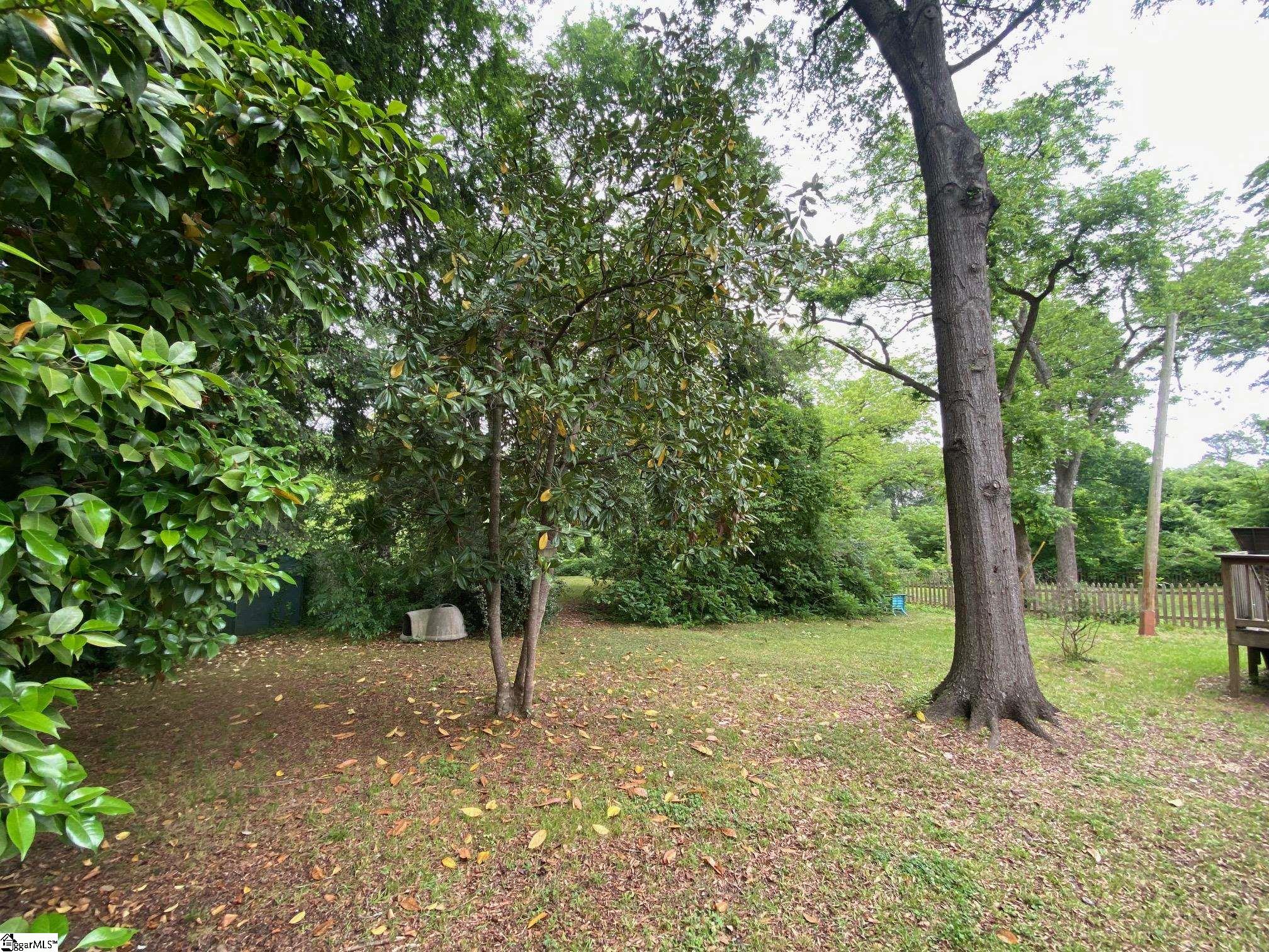 302 Jones Street Property Photo 8