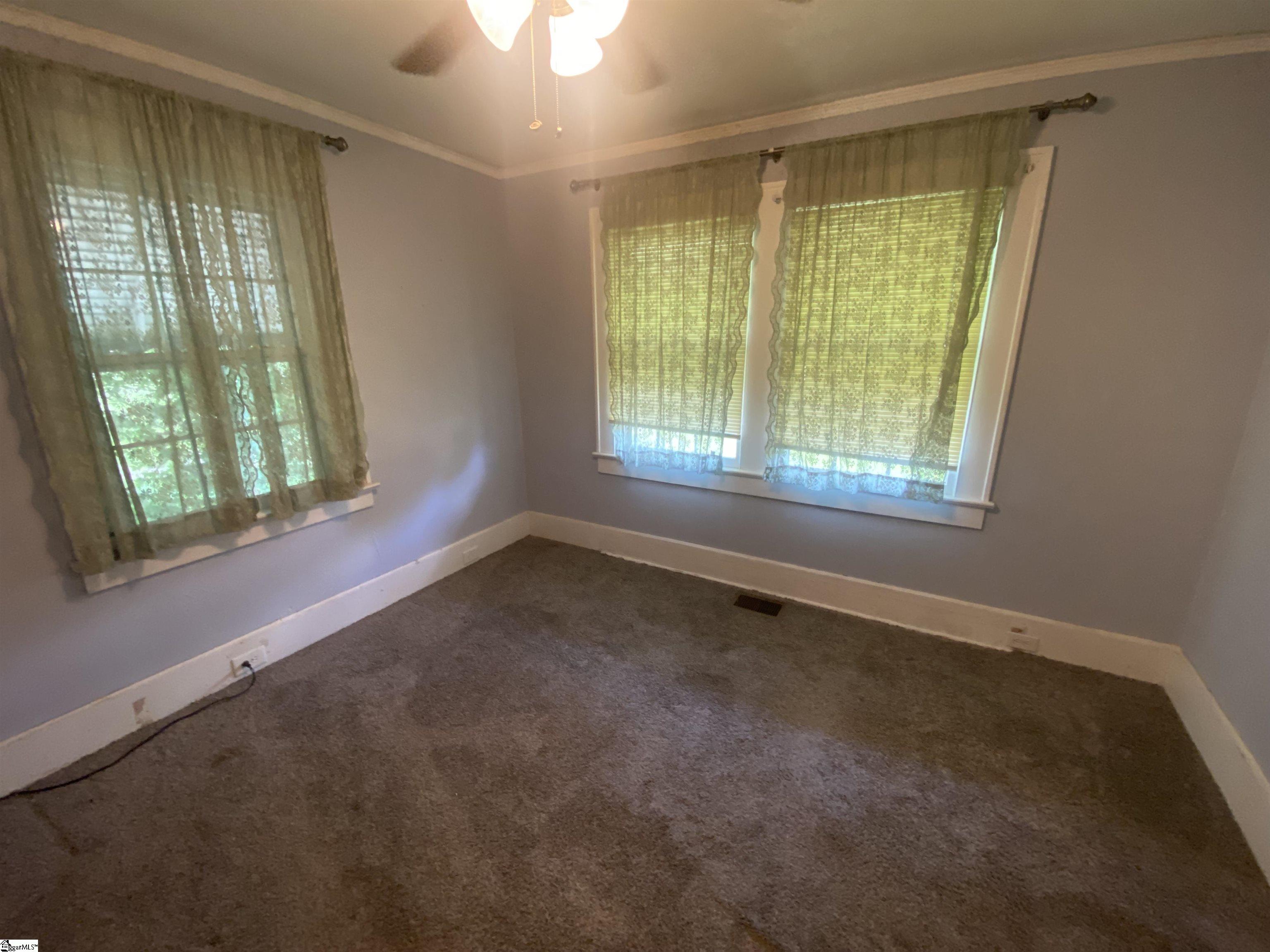 302 Jones Street Property Photo 16