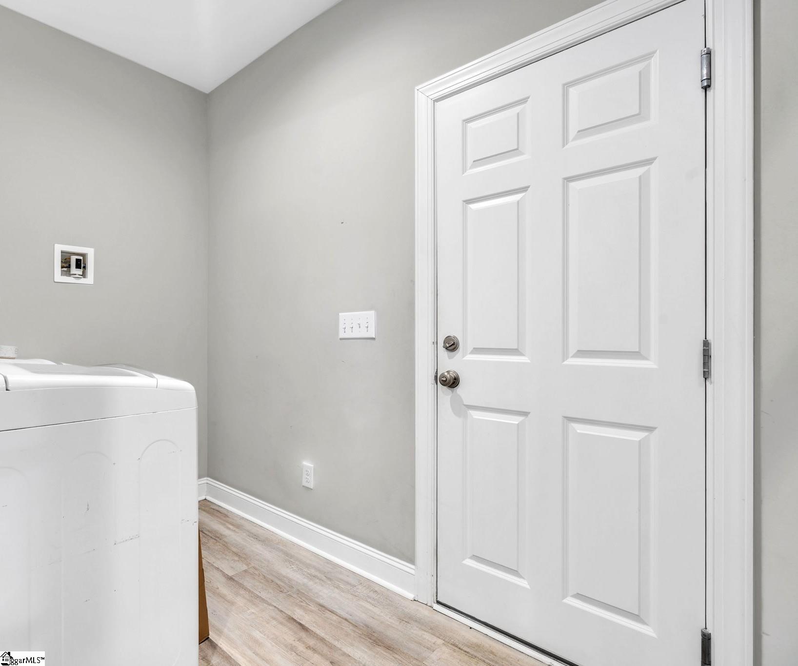 488 Pearson Road Property Photo 14
