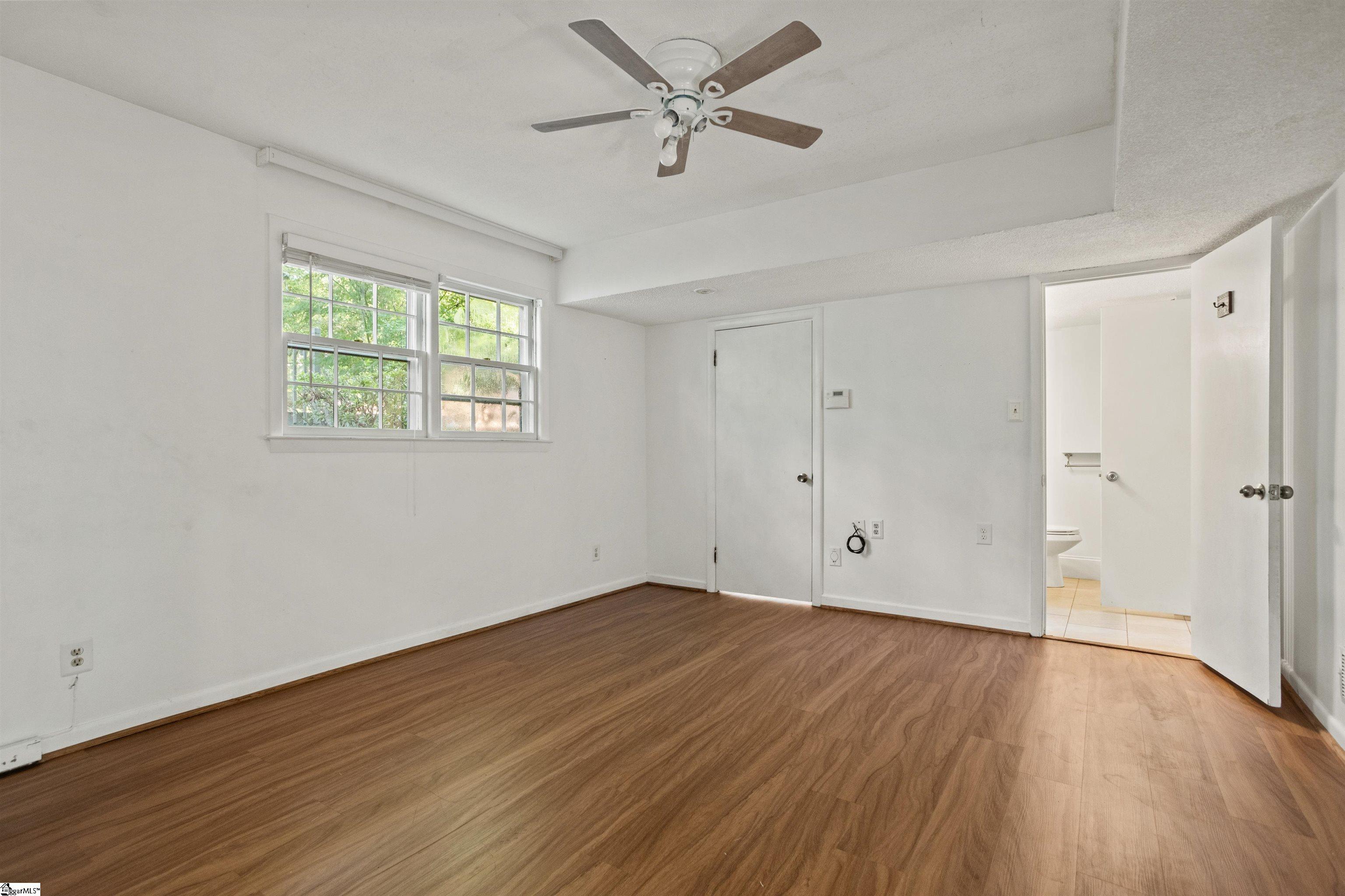 295 Fairlane Drive Property Photo 9