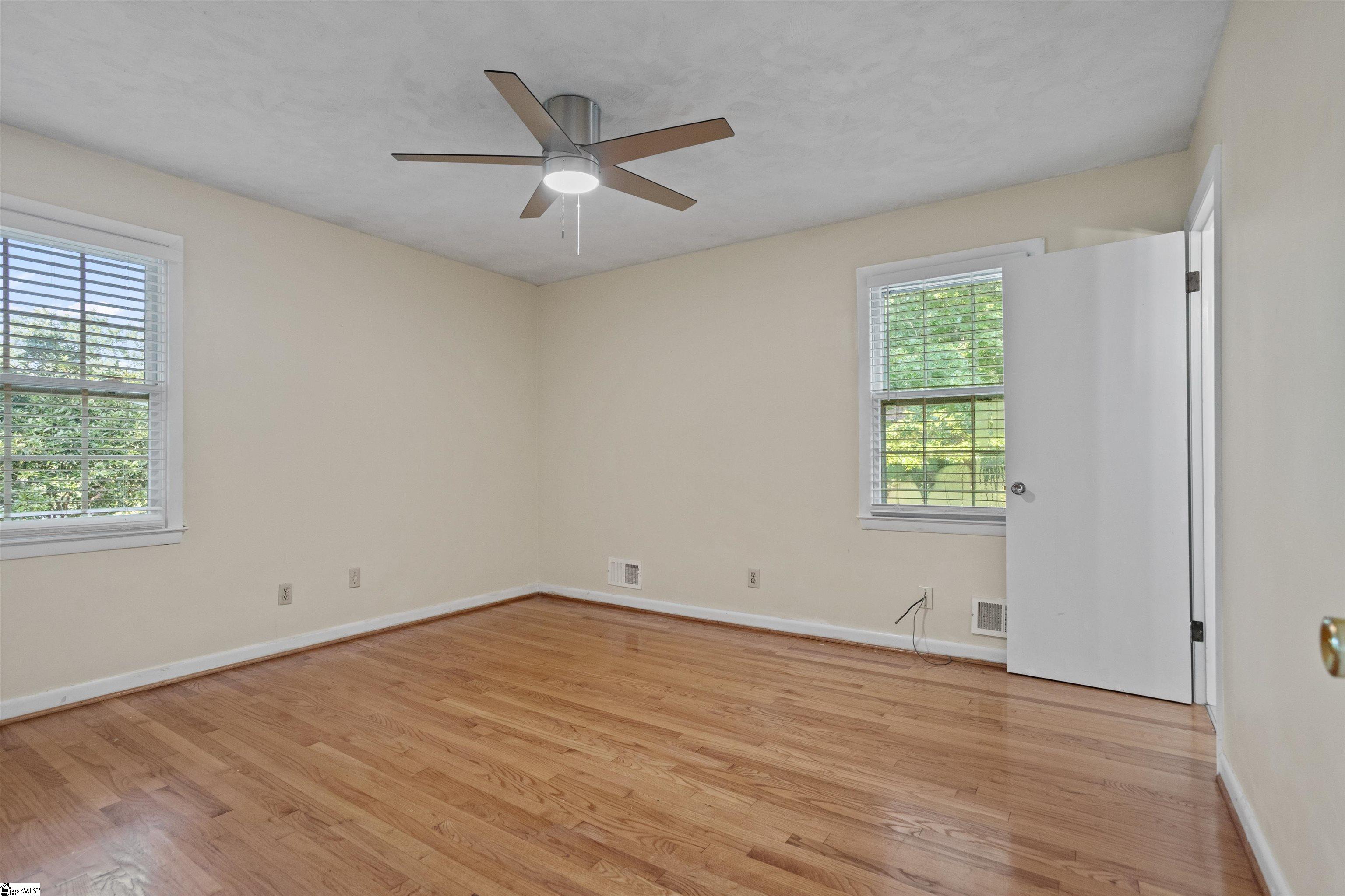 295 Fairlane Drive Property Photo 12