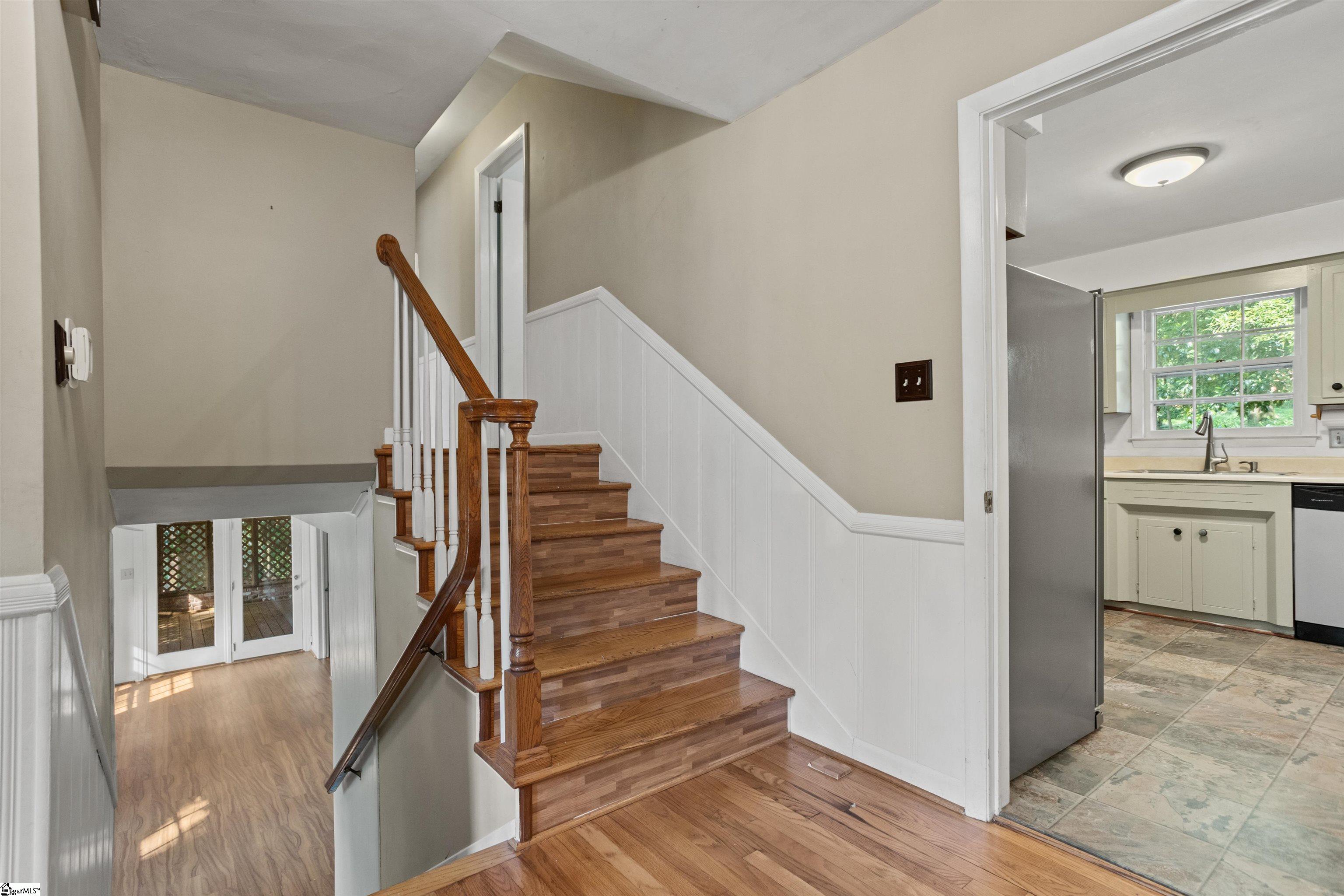 295 Fairlane Drive Property Photo 15