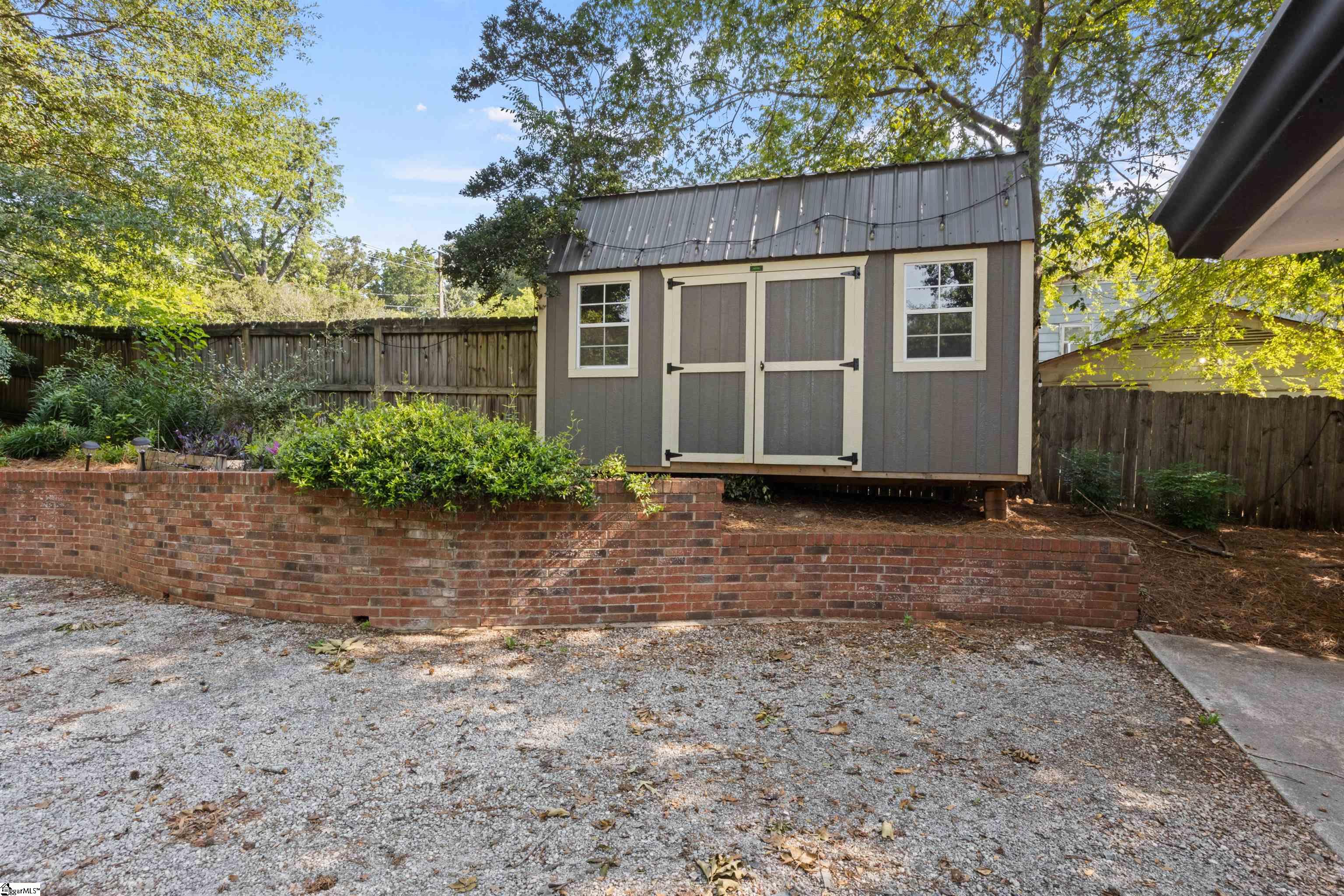 295 Fairlane Drive Property Photo 19