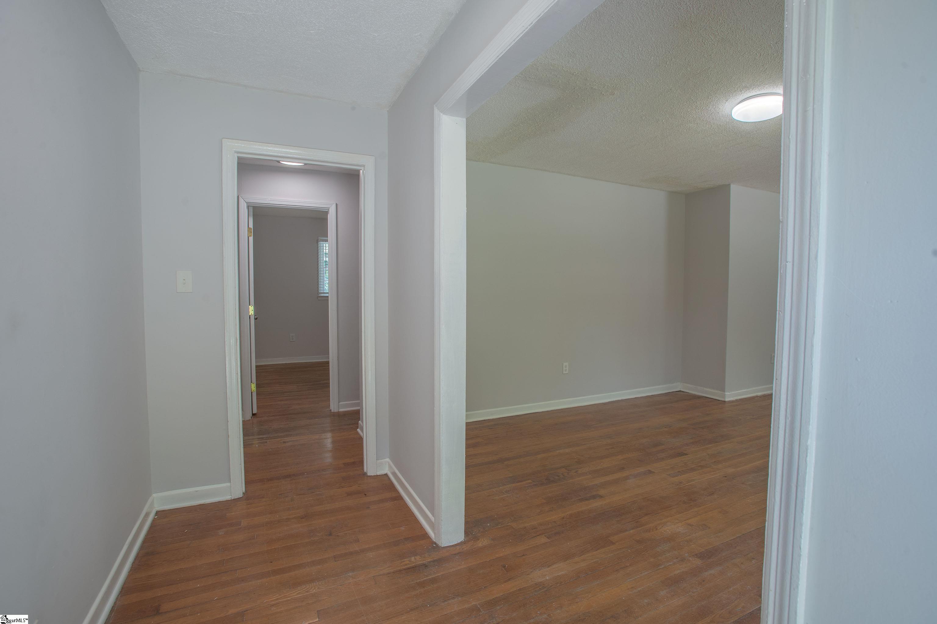 640 Humphrey Street Property Photo 4