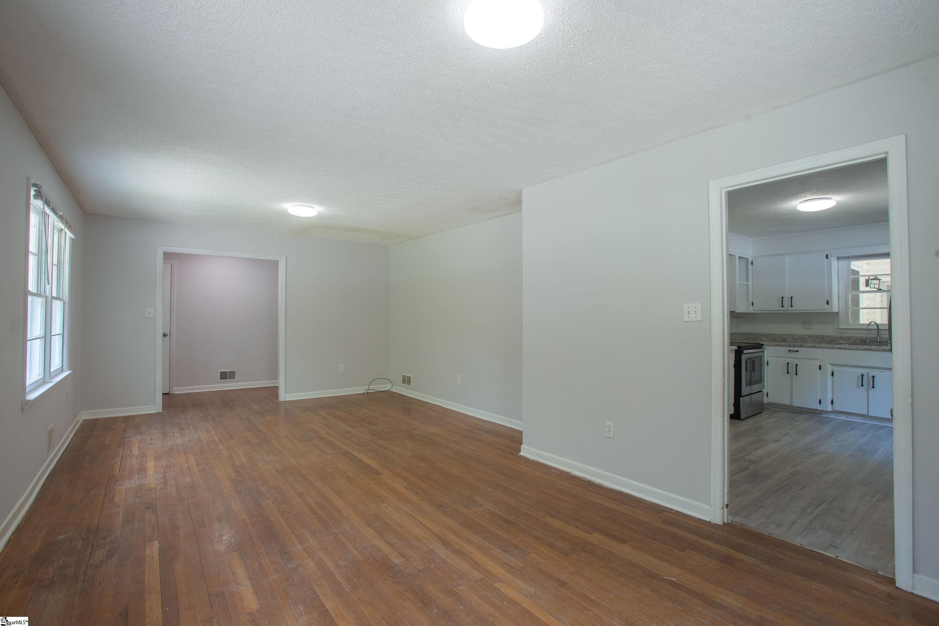 640 Humphrey Street Property Photo 9