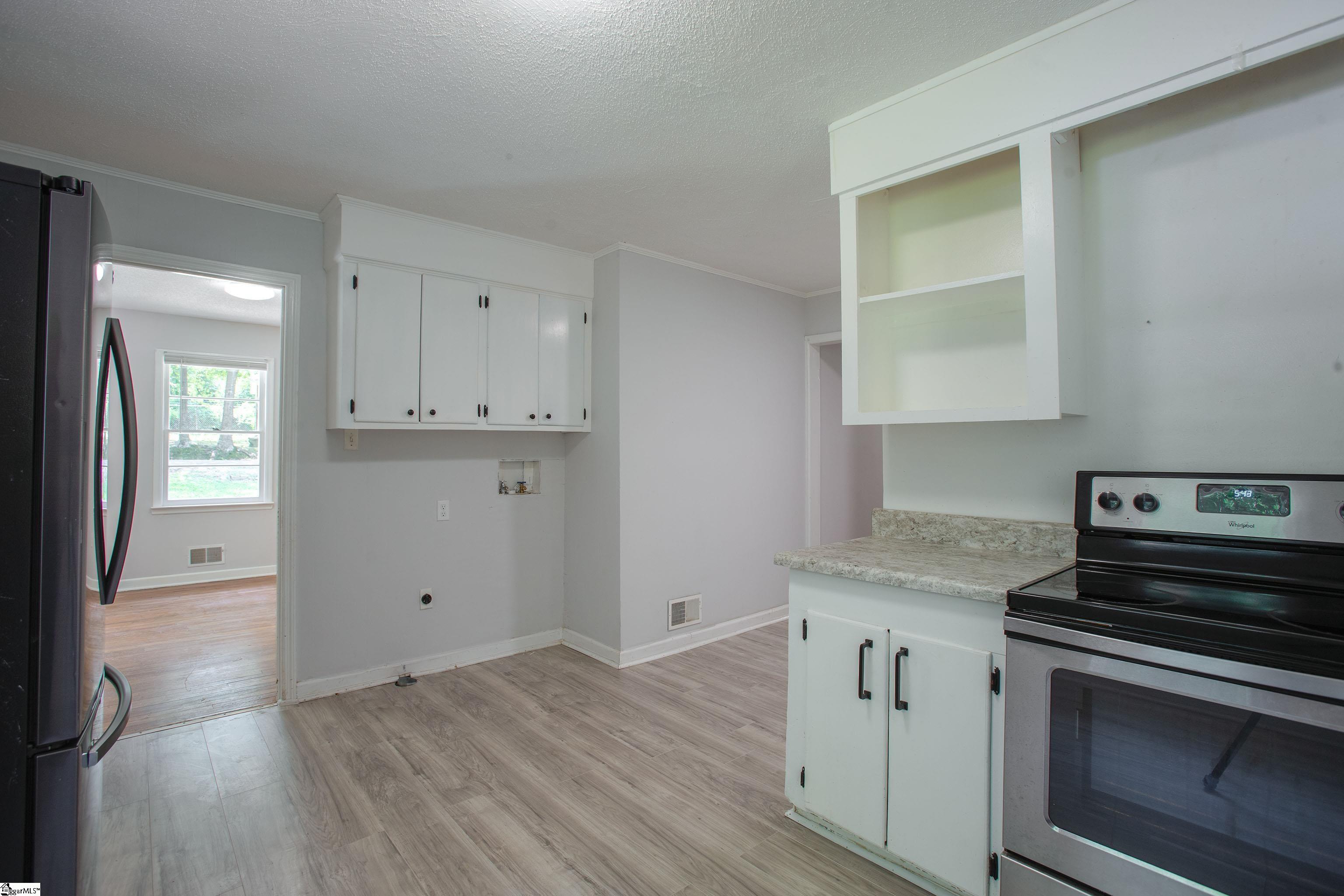 640 Humphrey Street Property Photo 12