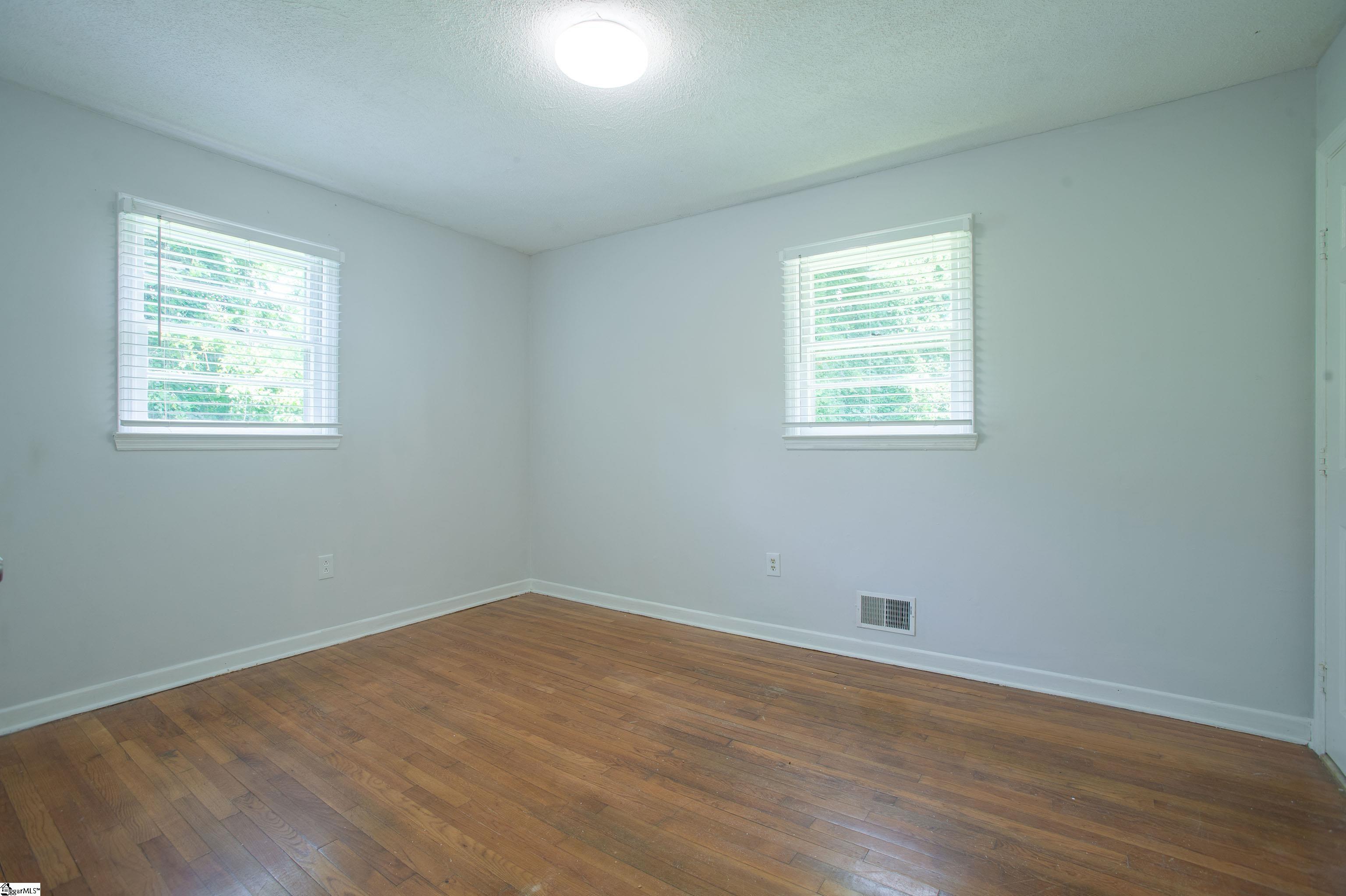 640 Humphrey Street Property Photo 13