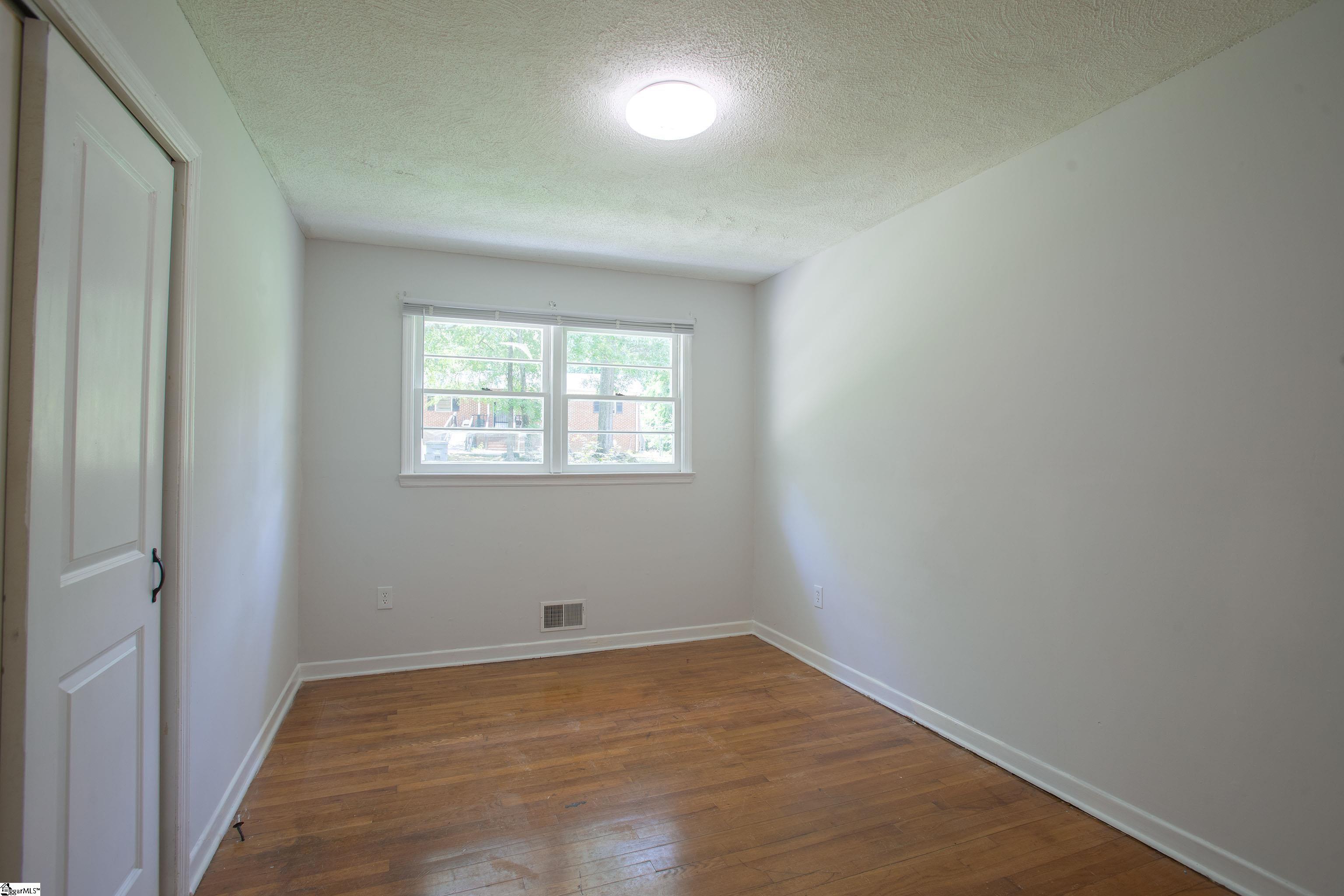 640 Humphrey Street Property Photo 16